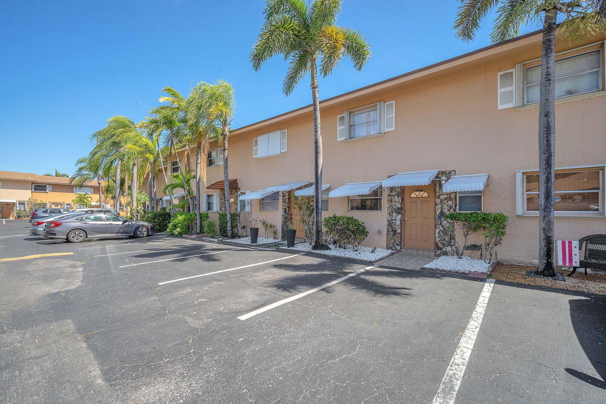 450 SE 7th Street 261, Dania Beach, FL 33004 — photo 2 of 26
