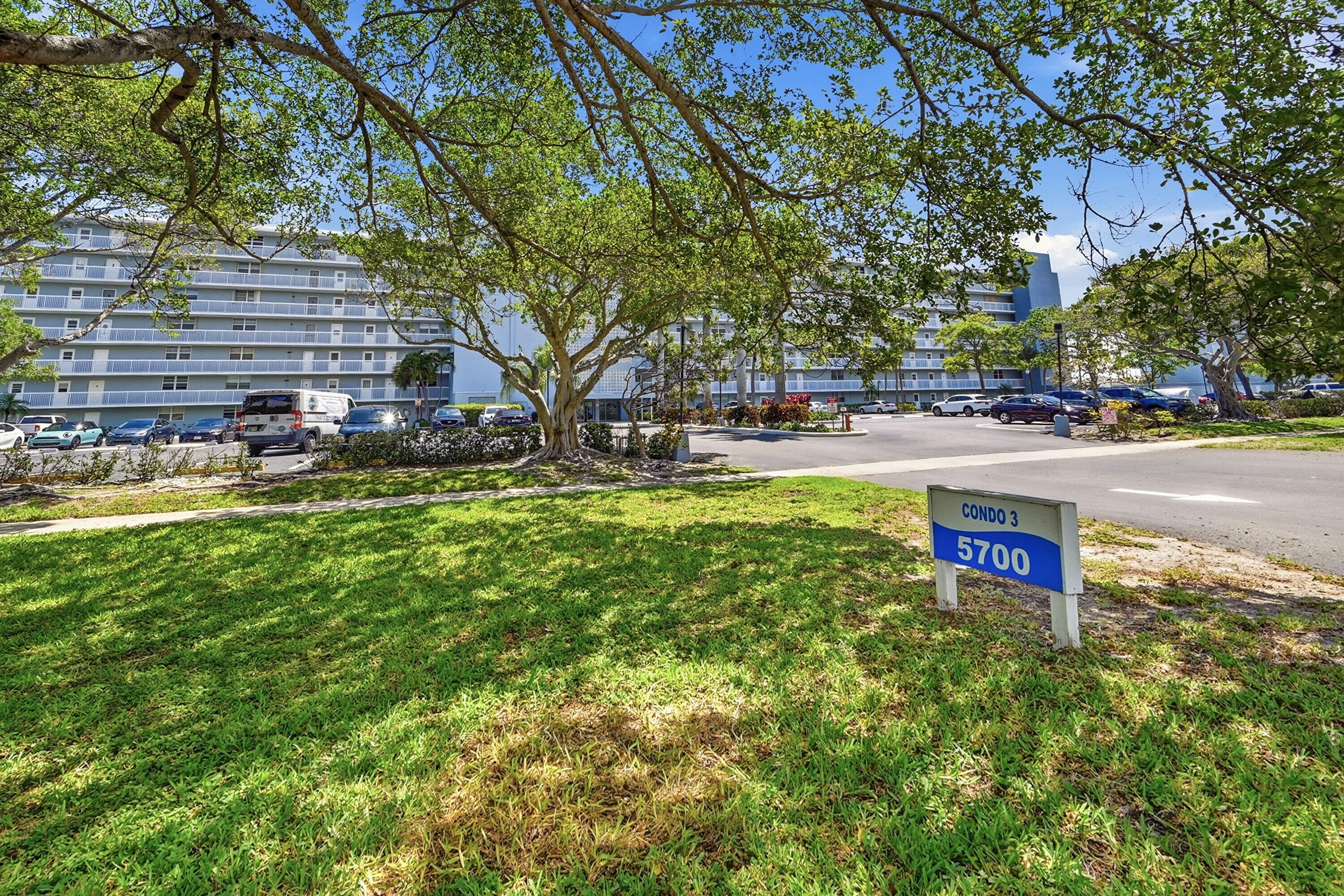 5700 NW 2nd Avenue 604, Boca Raton, FL 33487 — photo 28 of 43
