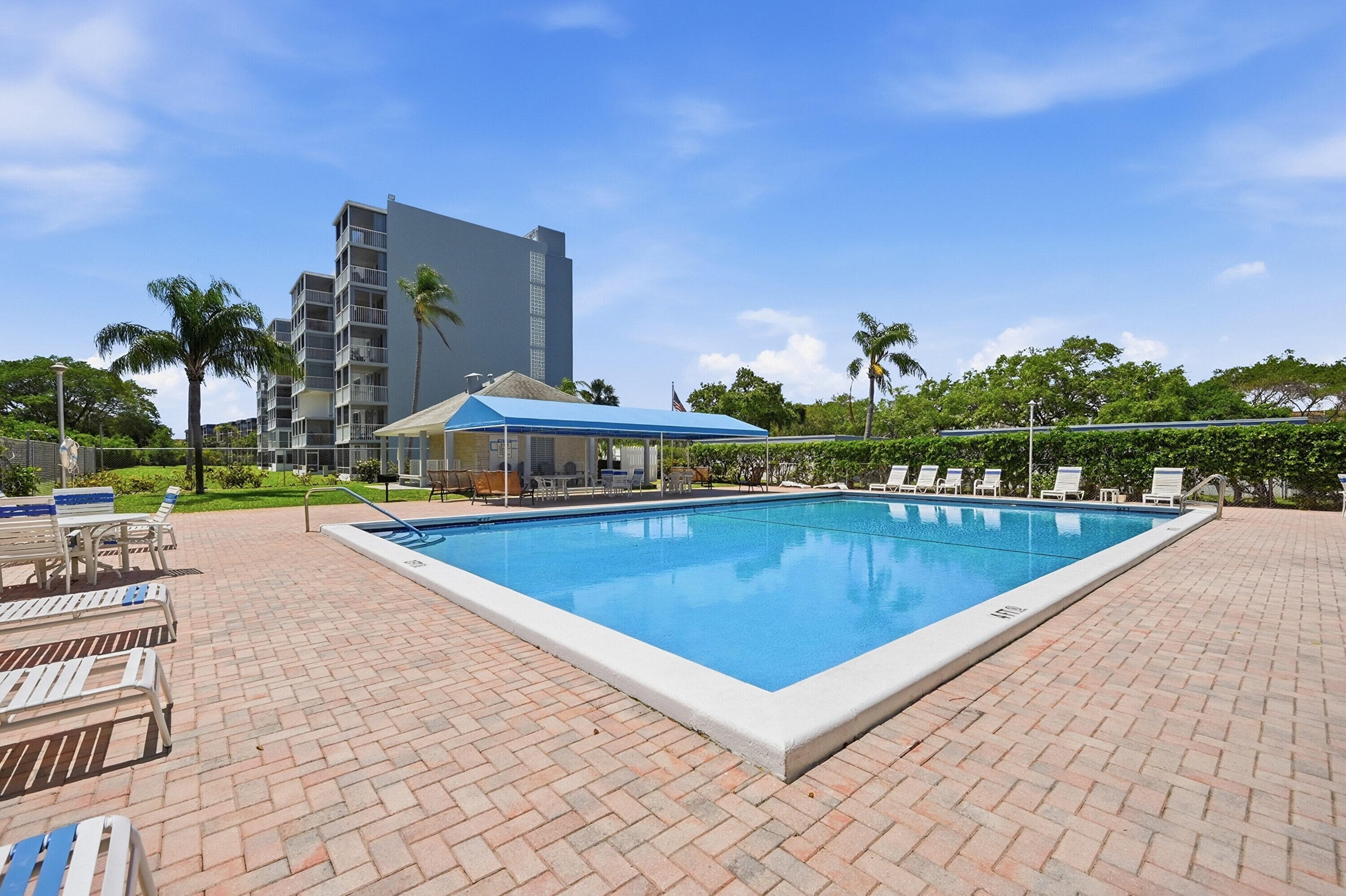 5700 NW 2nd Avenue 604, Boca Raton, FL 33487 — photo 2 of 43