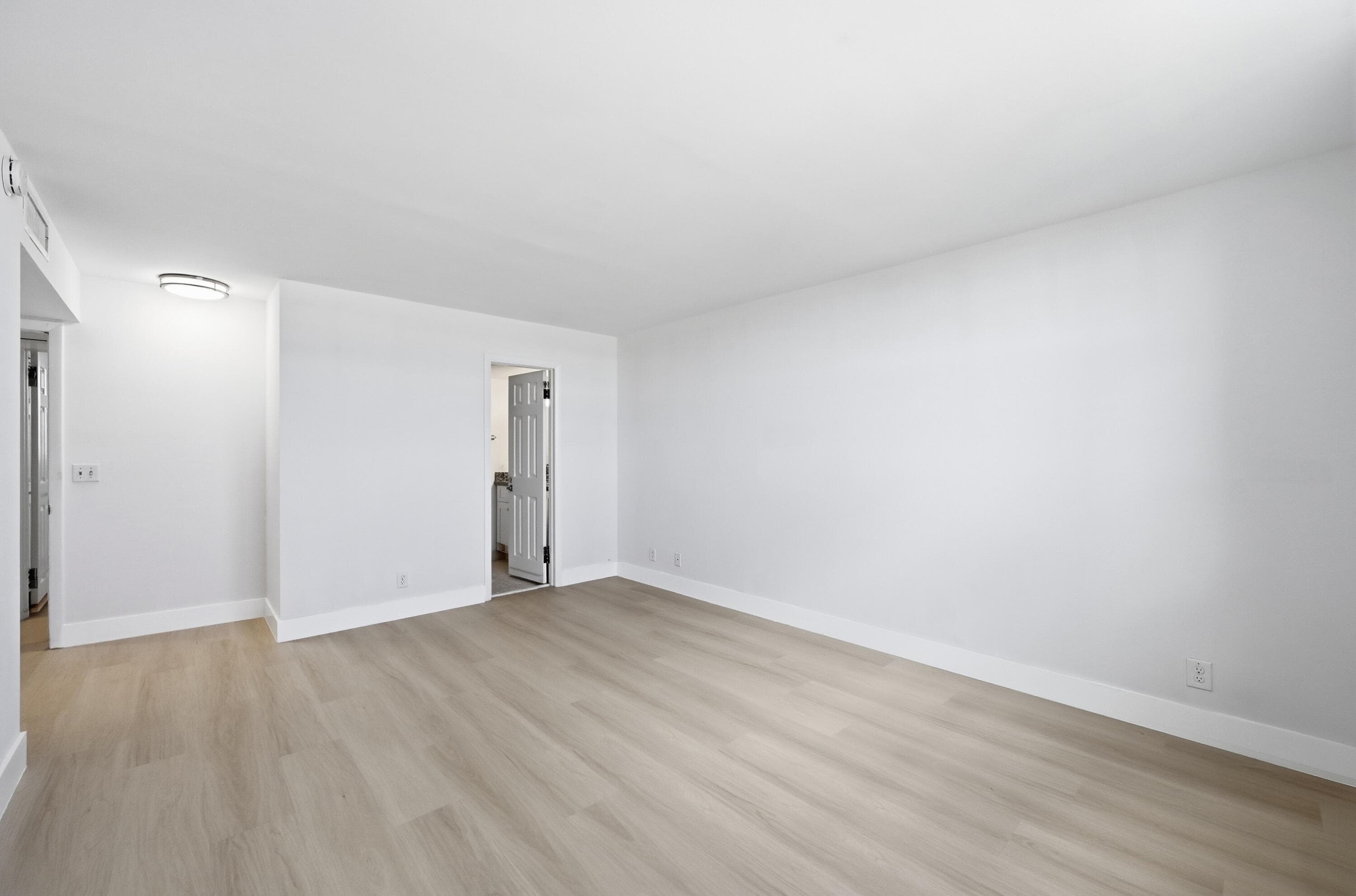 5700 NW 2nd Avenue 604, Boca Raton, FL 33487 — photo 11 of 43