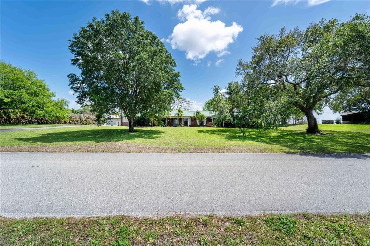2531 River Road, Moore Haven, FL 33471 — photo 4 of 110
