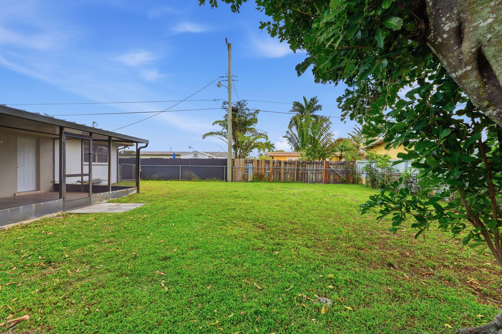7670 NW 11th Court, Pembroke Pines, FL 33024 — photo 25 of 27