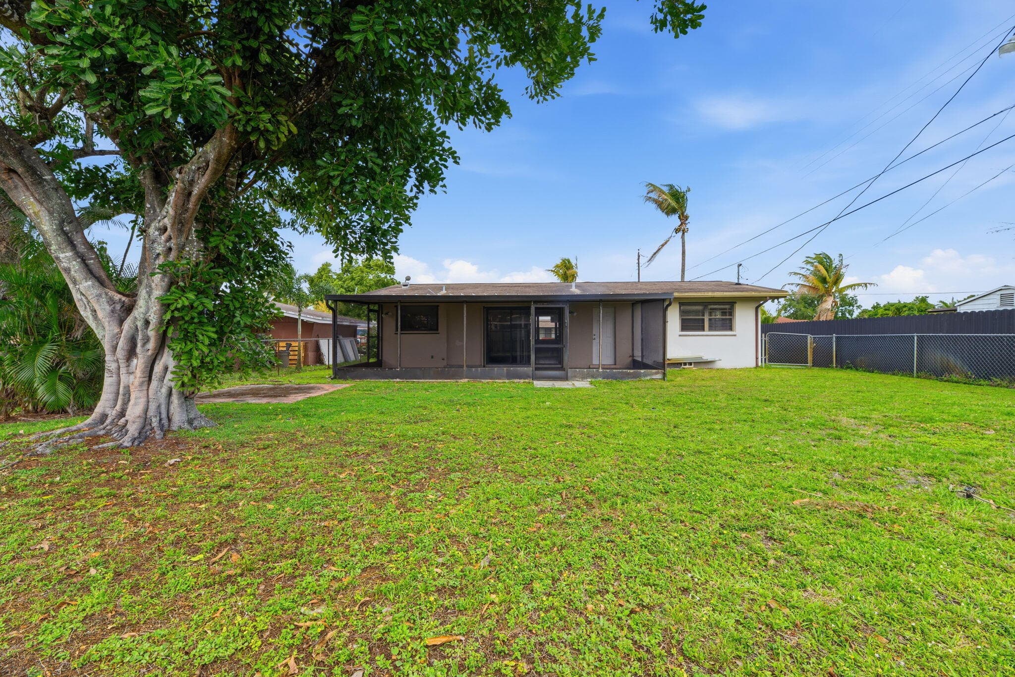 7670 NW 11th Court, Pembroke Pines, FL 33024 — photo 26 of 27