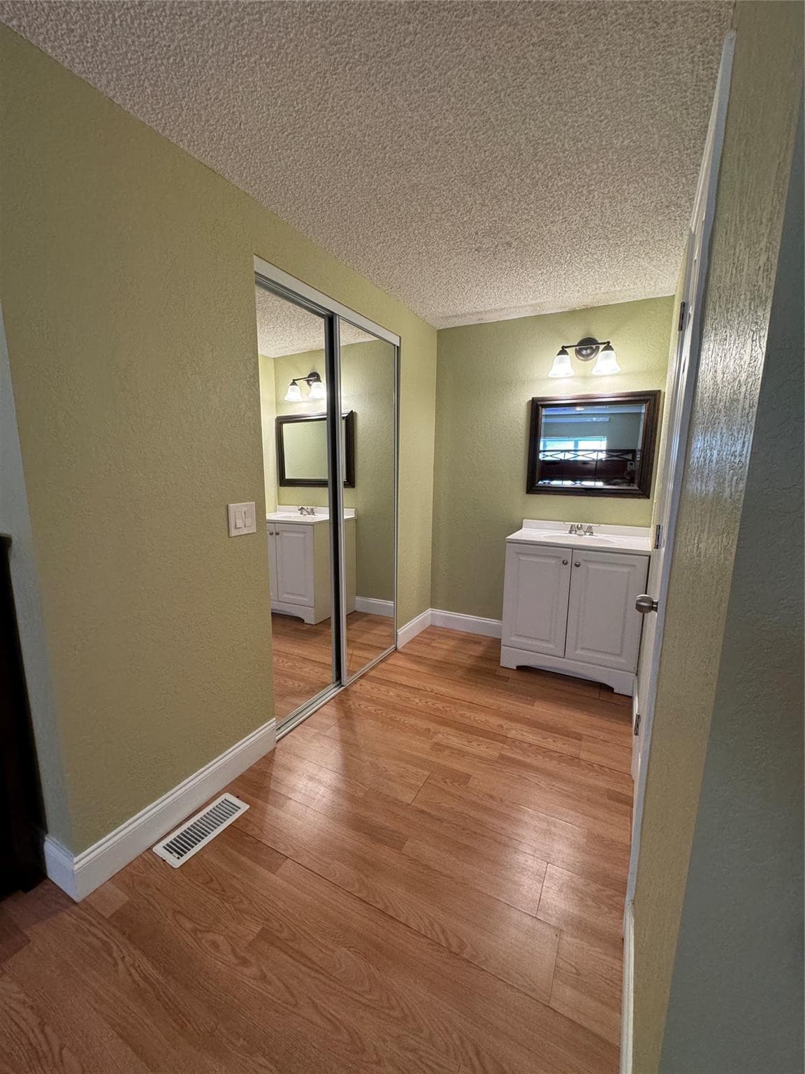 3028 Lakeshore Drive, Fort Lauderdale, FL 33312 — photo 23 of 39
