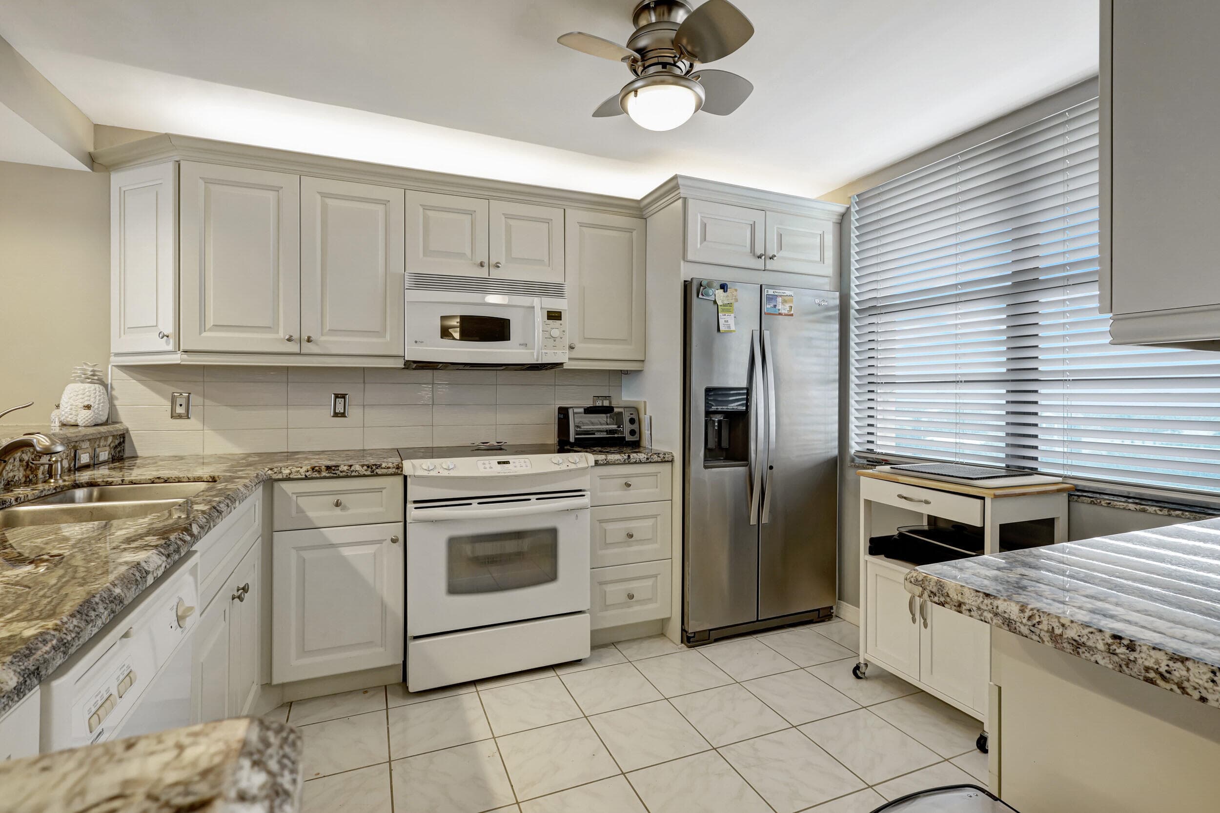 840 Ocean Drive 806, Juno Beach, FL 33408 — photo 17 of 48