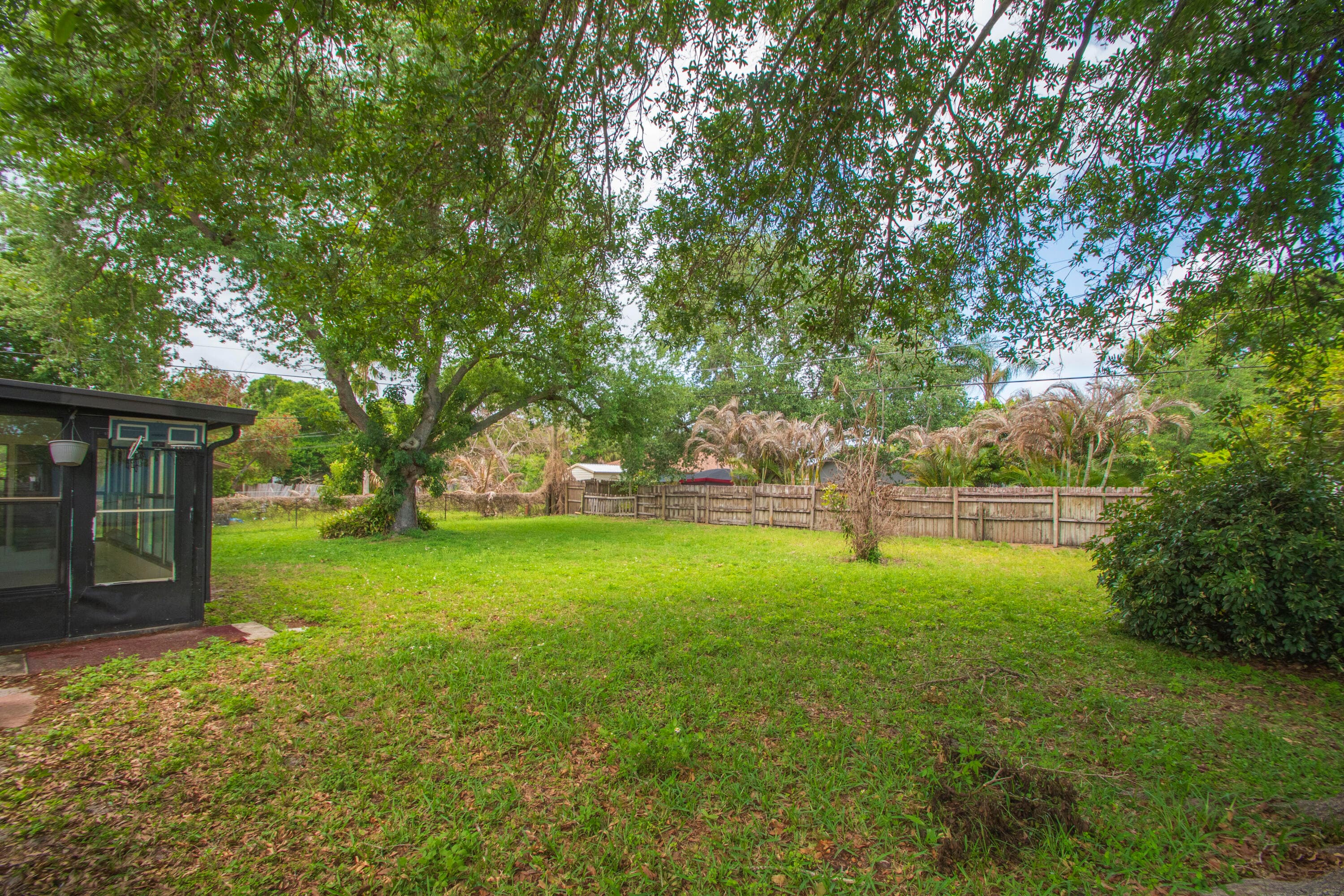 1846 24th Place SW, Vero Beach, FL 32962 — photo 24 of 33