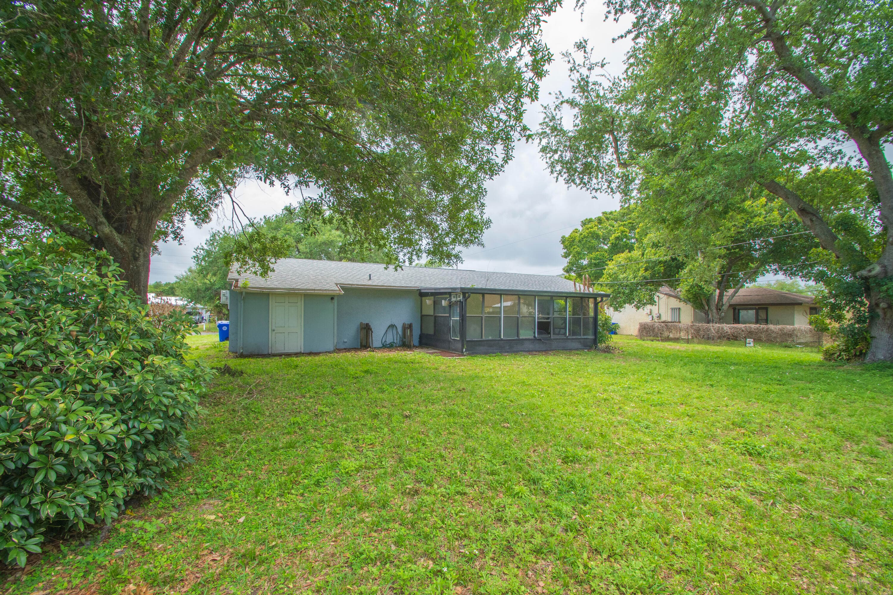 1846 24th Place SW, Vero Beach, FL 32962 — photo 27 of 33