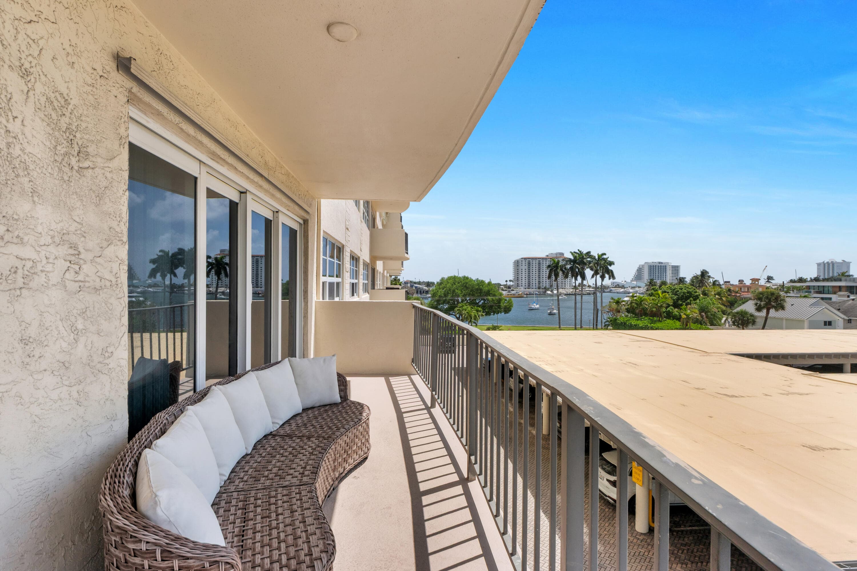 2500 E Las Olas Boulevard 409, Fort Lauderdale, FL 33301 — photo 2 of 15