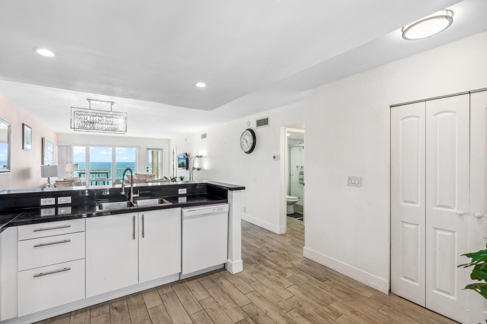 750 N Ocean Boulevard 1507, Pompano Beach, FL 33062 — photo 6 of 26