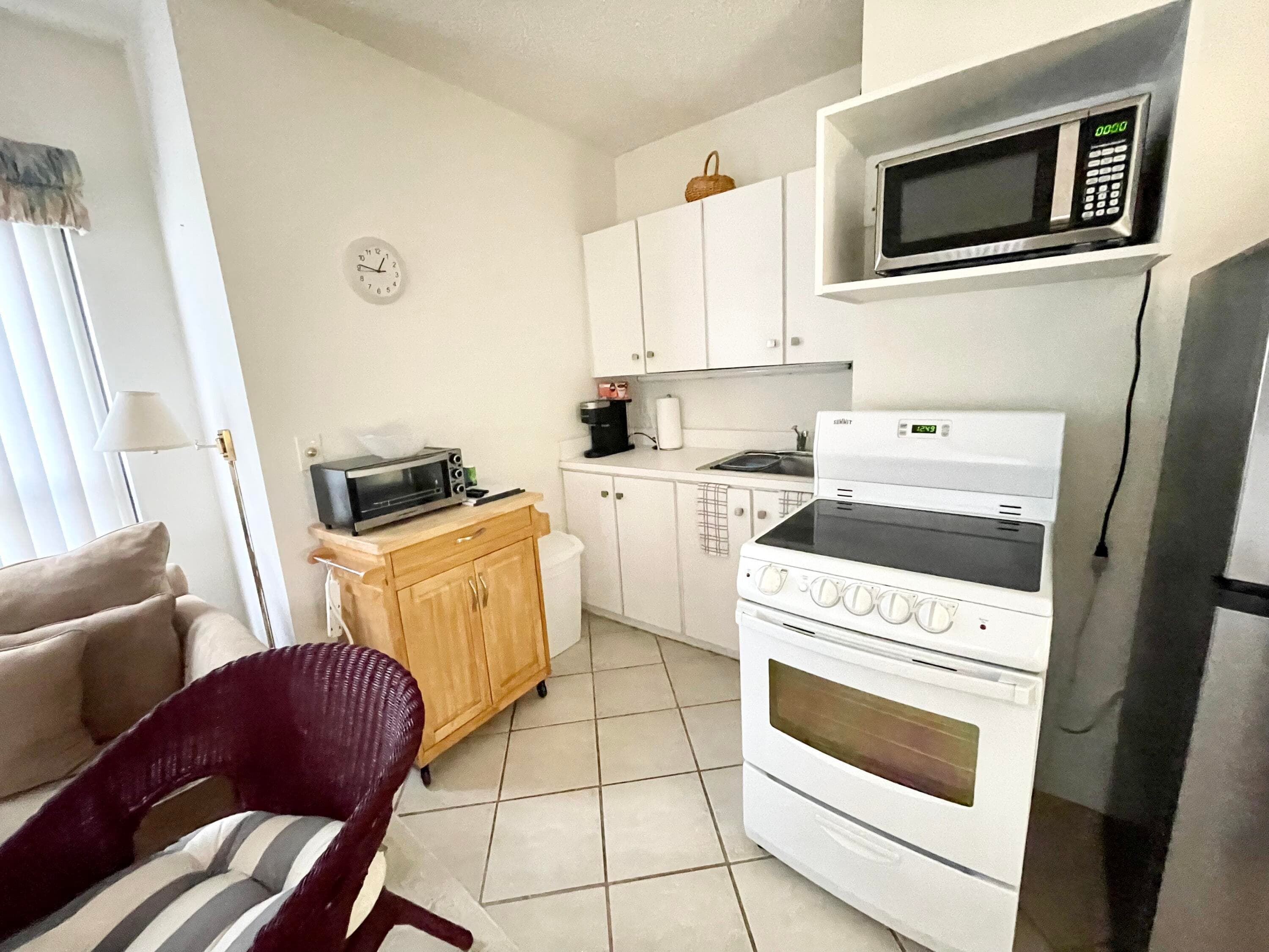 11863 Wimbledon Circle 447, Wellington, FL 33414 — photo 6 of 12