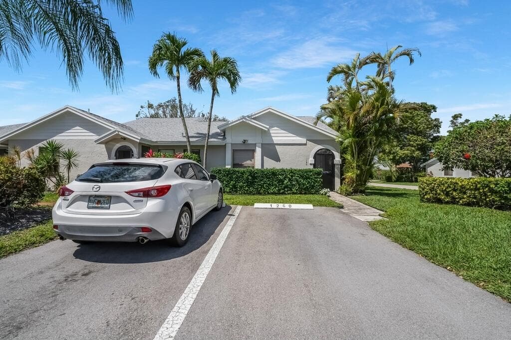 1260 NW 24th Avenue, Delray Beach, FL 33445 — photo 2 of 42