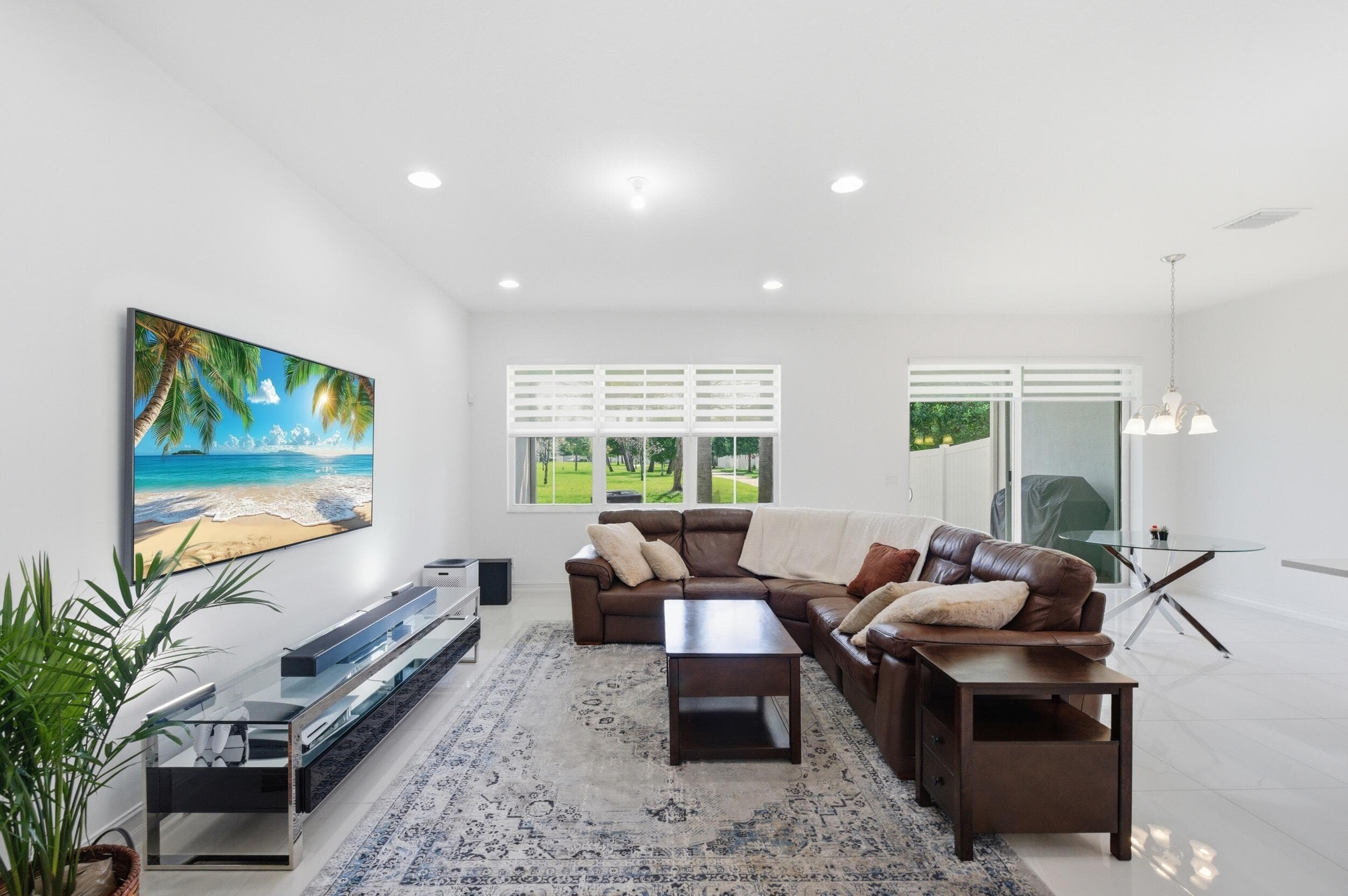 54 Palm Lane, Royal Palm Beach, FL 33411 — photo 4 of 40