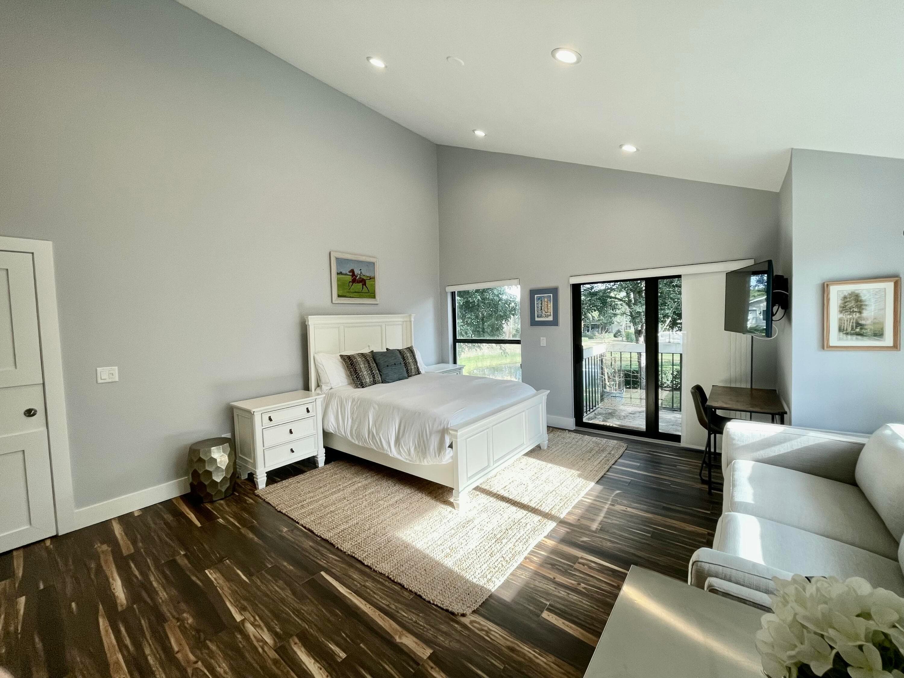 11863 Wimbledon Circle 547, Wellington, FL 33414 — photo 3 of 10