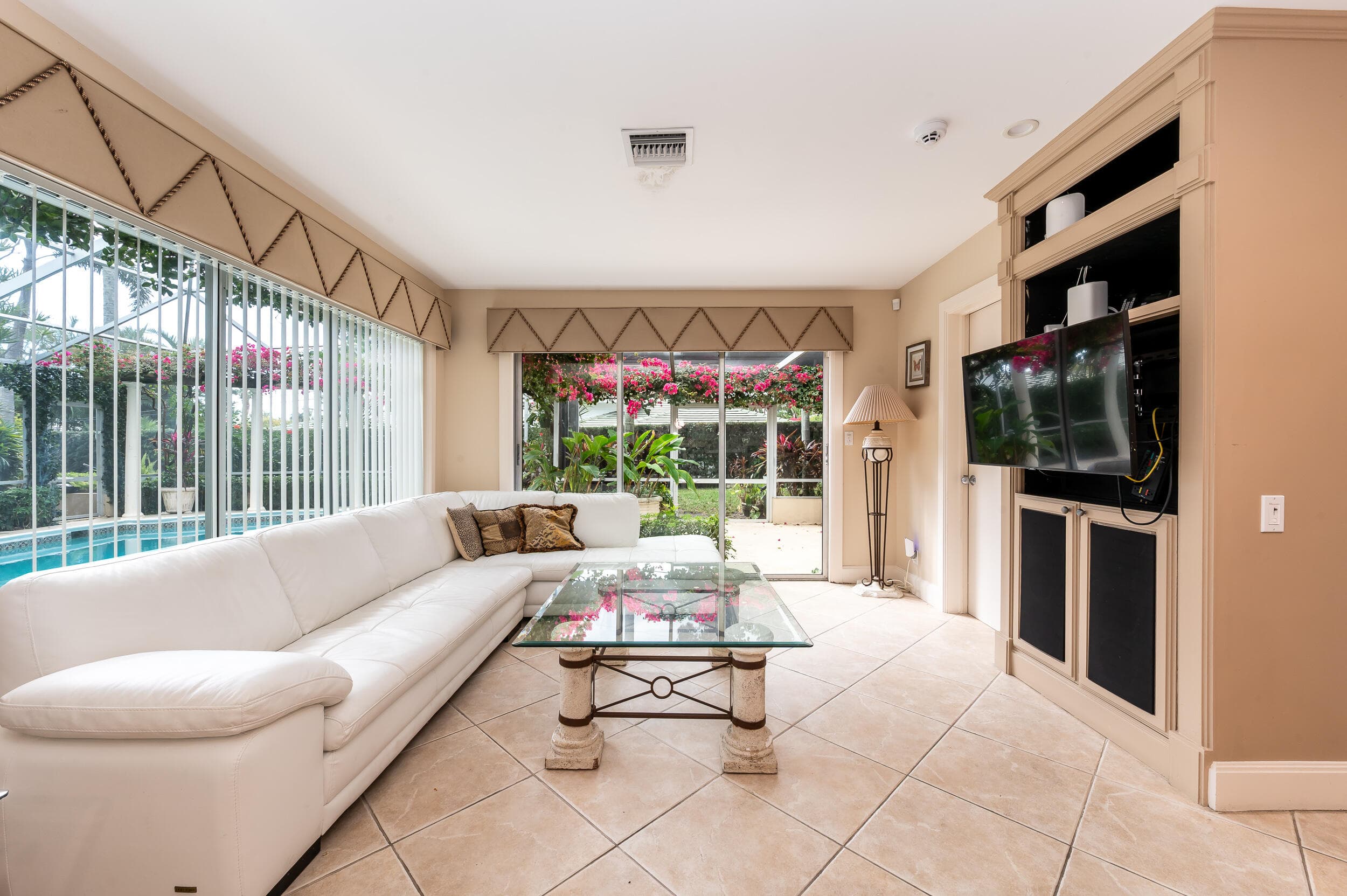 280 Tradewind Drive, Palm Beach, FL 33480 — photo 13 of 34