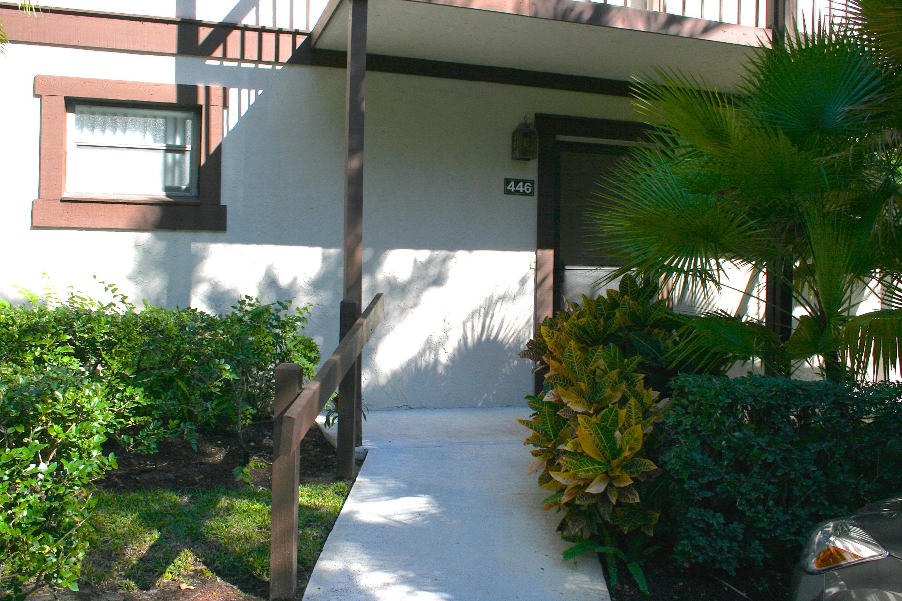 11863 Wimbledon Circle 446, Wellington, FL 33414 — photo 1 of 46