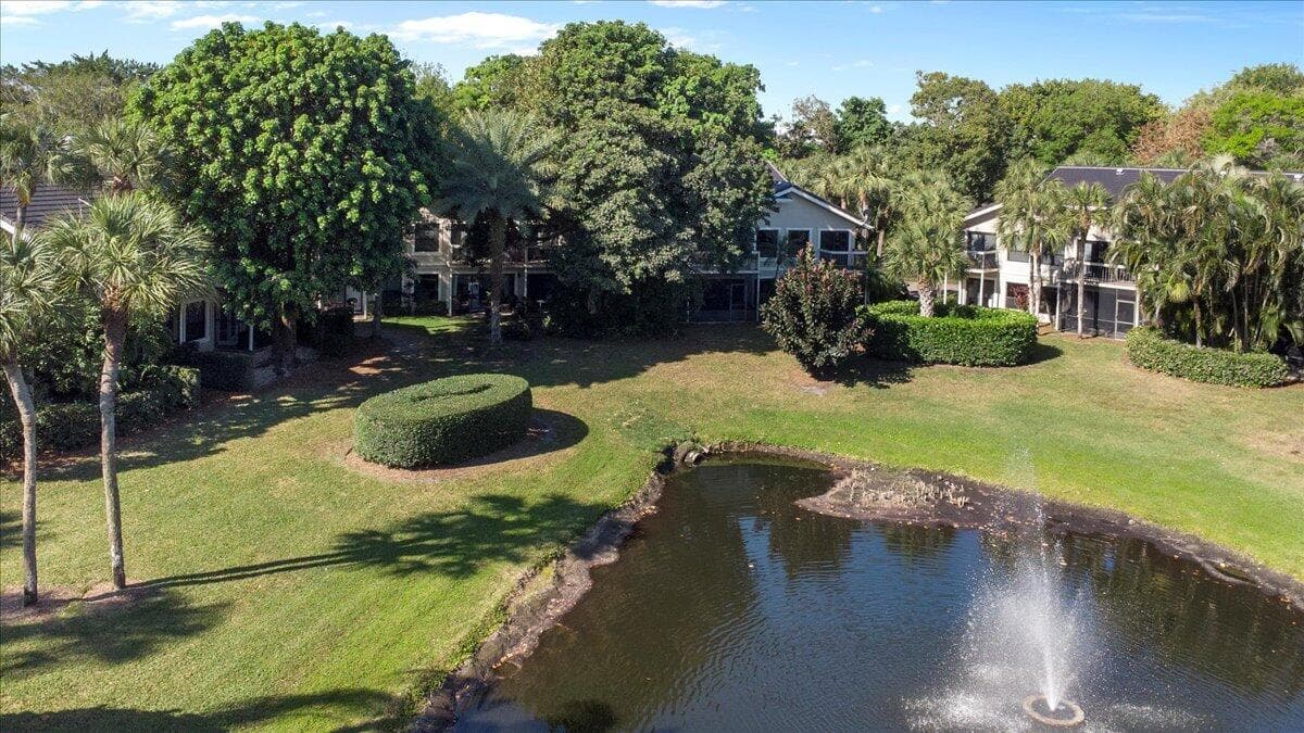 11863 Wimbledon Circle 446, Wellington, FL 33414 — photo 26 of 46