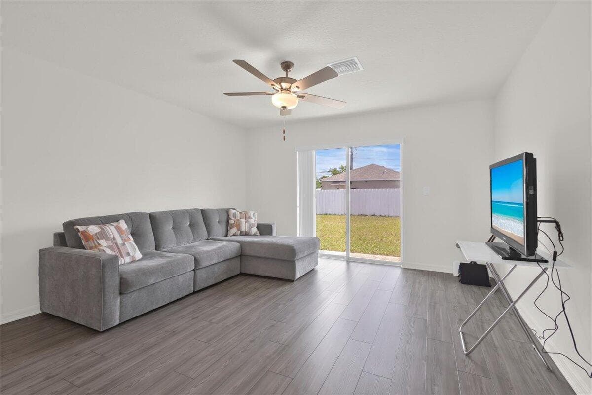 920 SW Castaneda Lane, Port St. Lucie, FL 34953 — photo 17 of 28