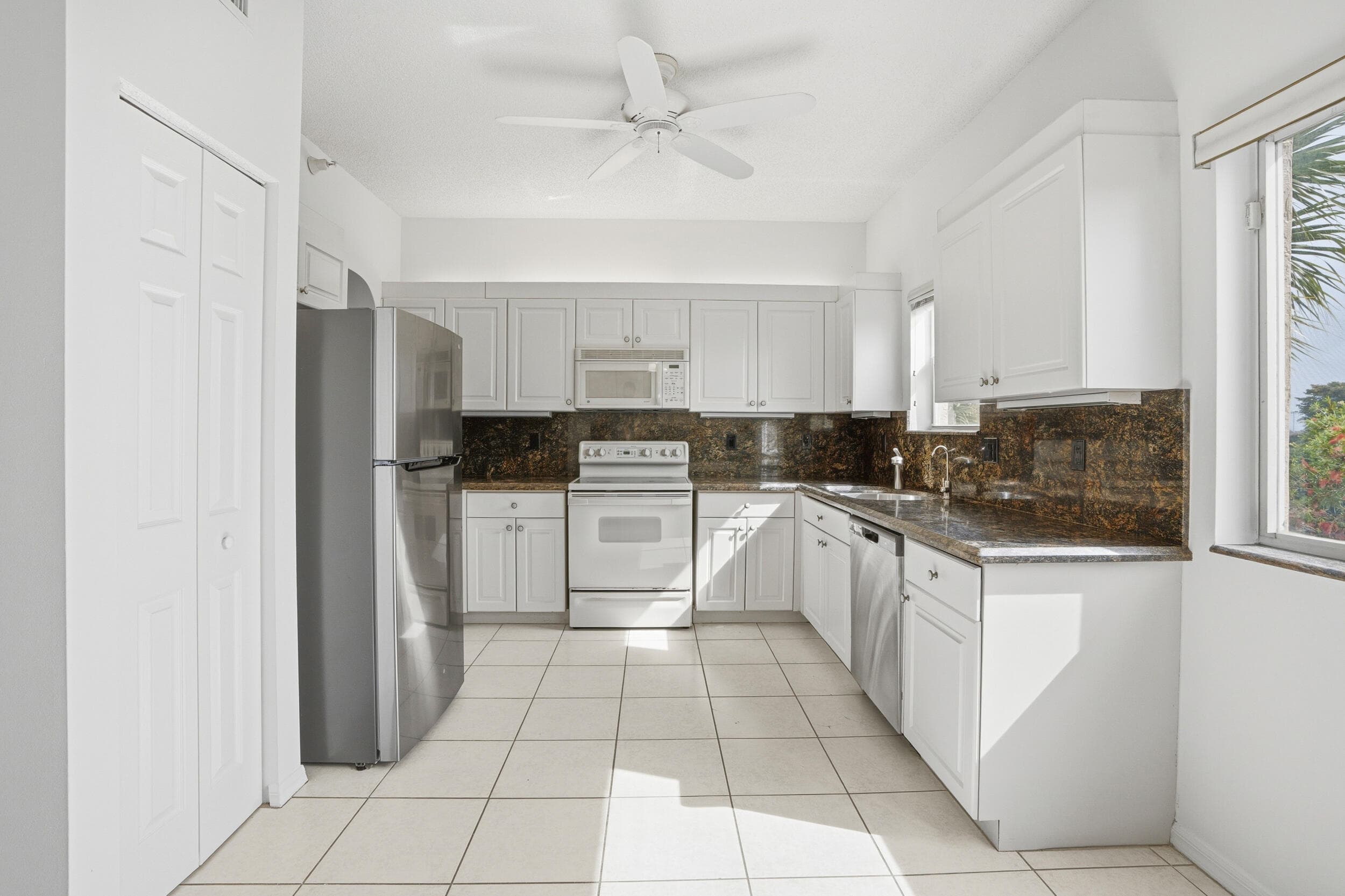 7647 Southampton Terrace 318, Tamarac, FL 33321 — photo 23 of 58
