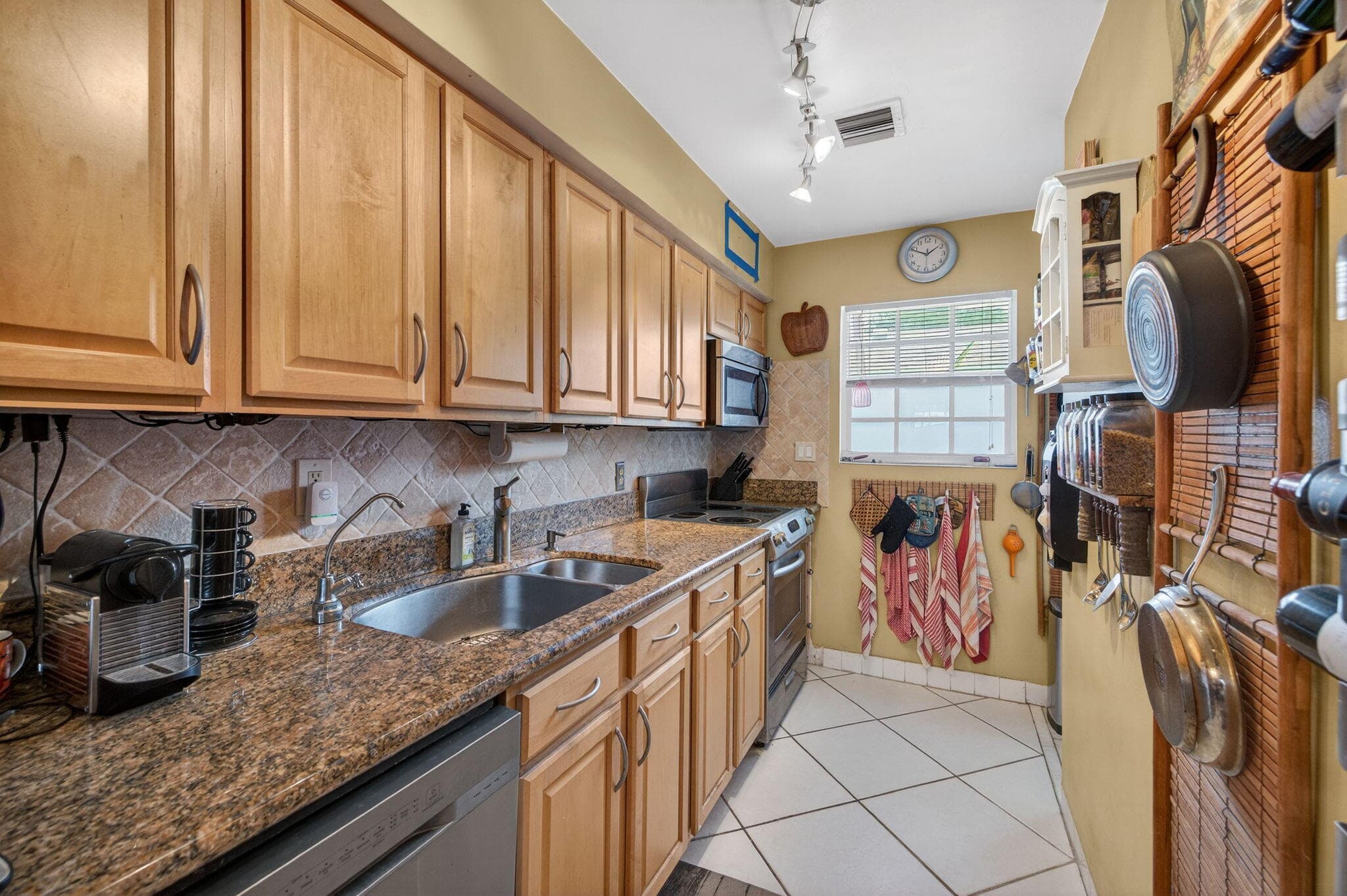 4532 Poinciana Street, Lauderdale-By-The-Sea, FL 33308 — photo 28 of 61