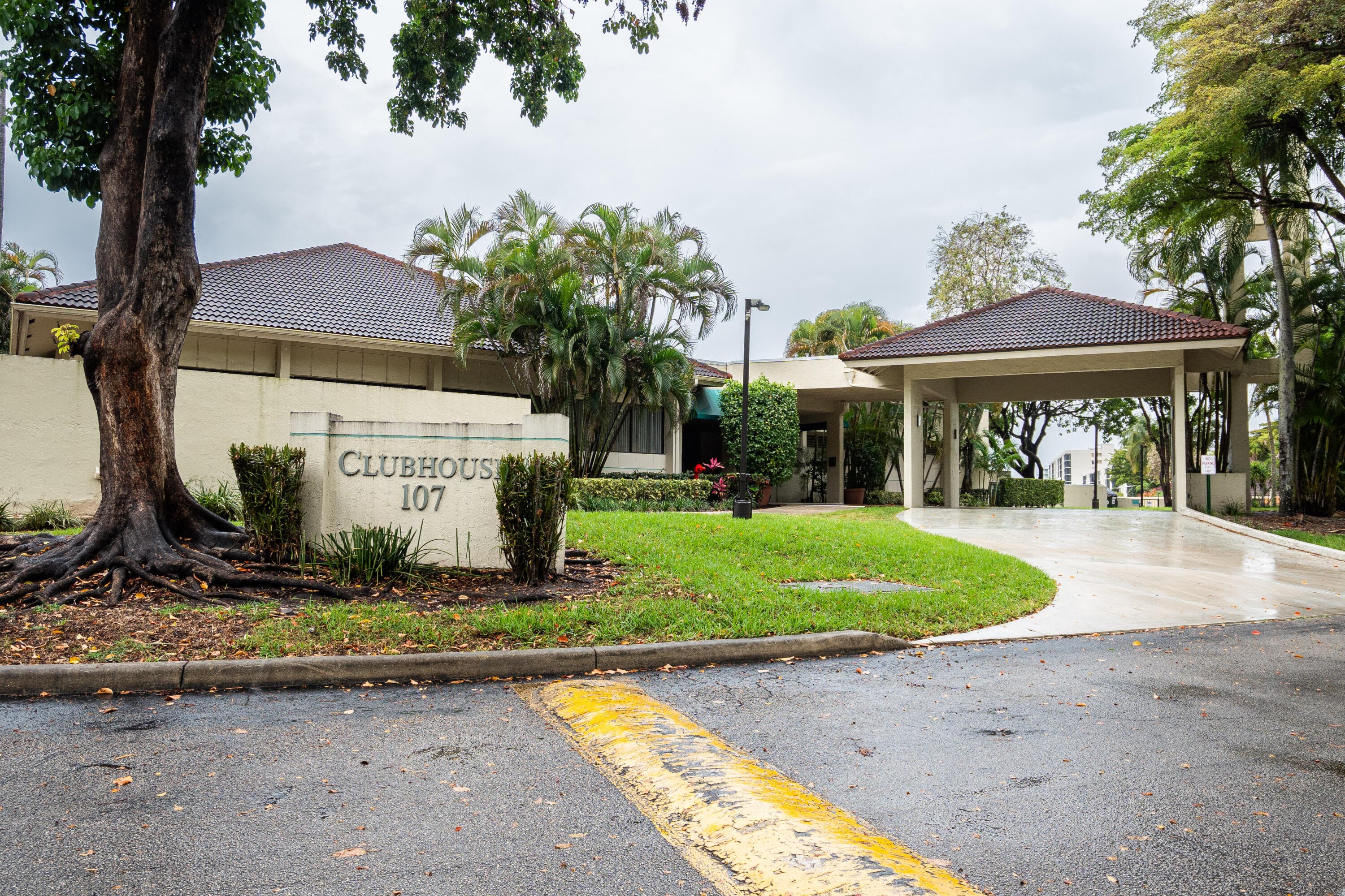 112 Lake Emerald Drive 203, Oakland Park, FL 33309 — photo 24 of 35