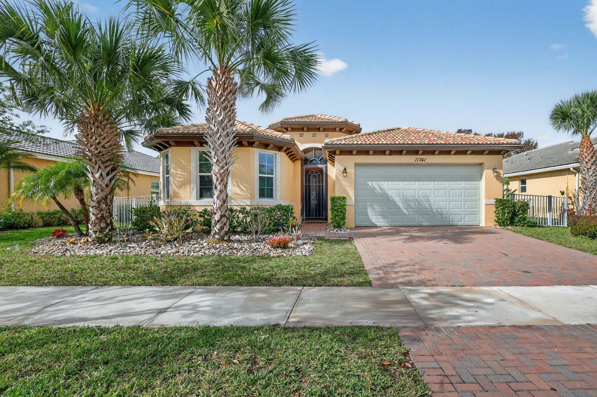 11741 SW Bennington Circle, Port St. Lucie, FL 34987 — photo 1 of 29
