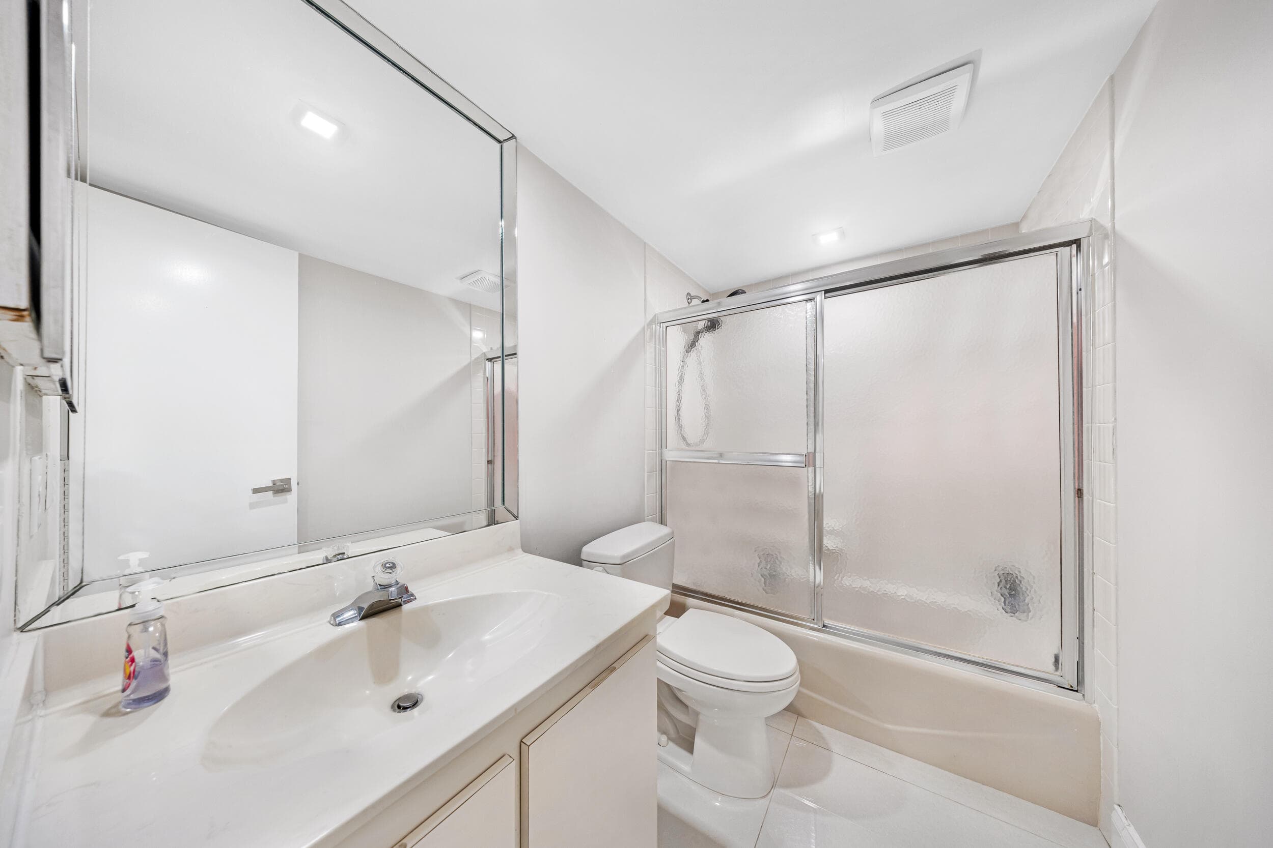4261 W Palm Aire Drive 204, Pompano Beach, FL 33069 — photo 22 of 37