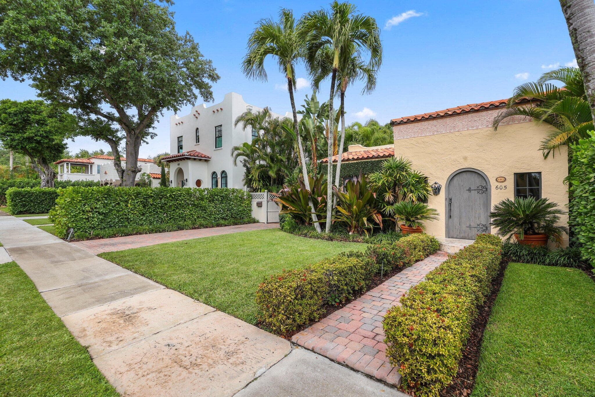 605 Sunset Road, West Palm Beach, FL 33401 — photo 4 of 42