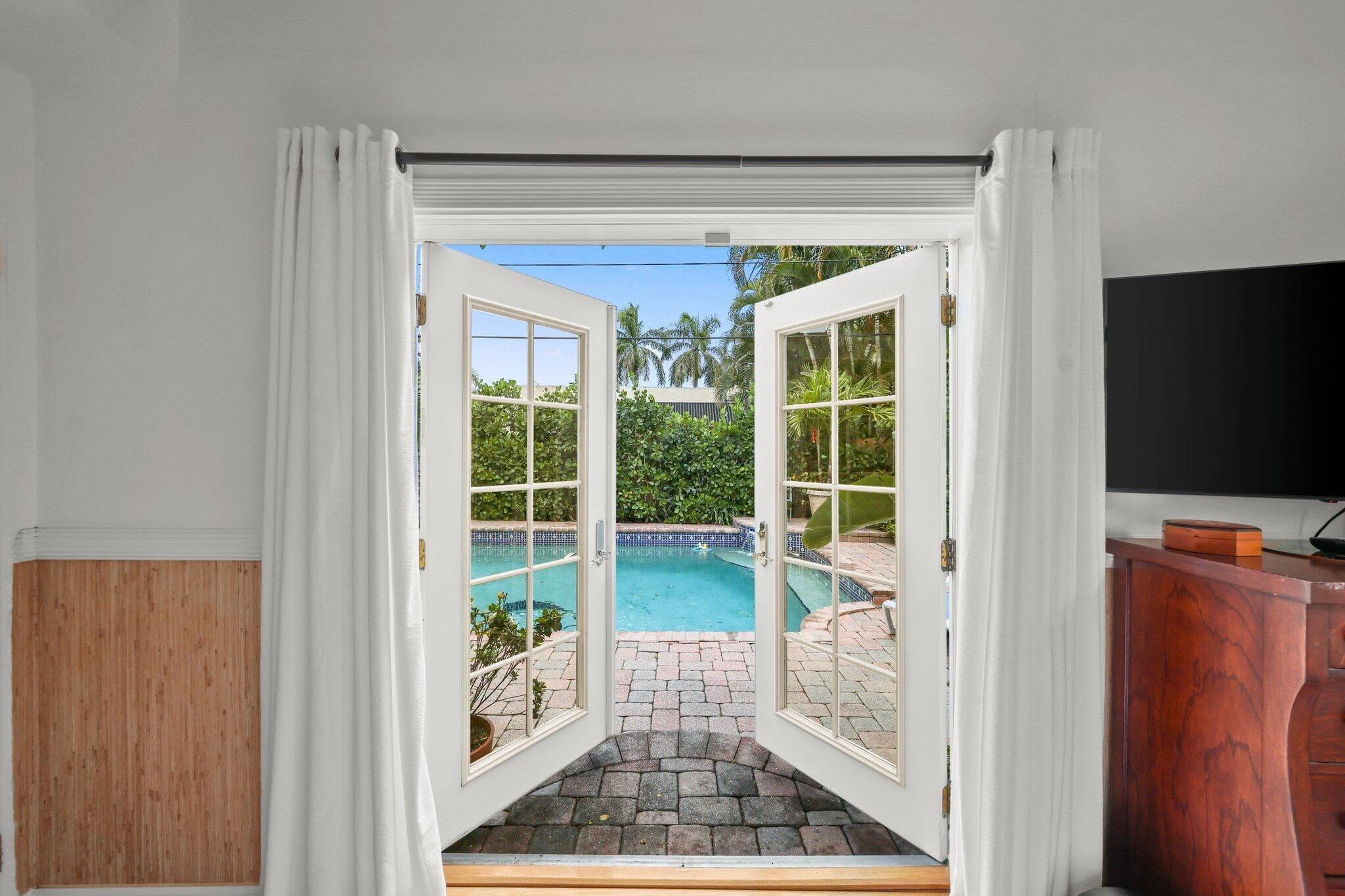 605 Sunset Road, West Palm Beach, FL 33401 — photo 31 of 42