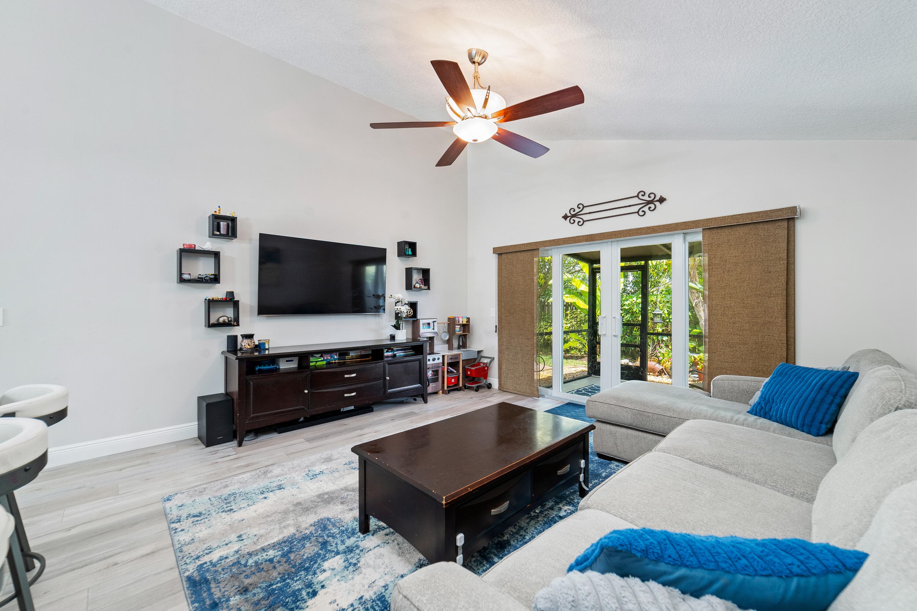 22585 Middletown Drive, Boca Raton, FL 33428 — photo 10 of 33