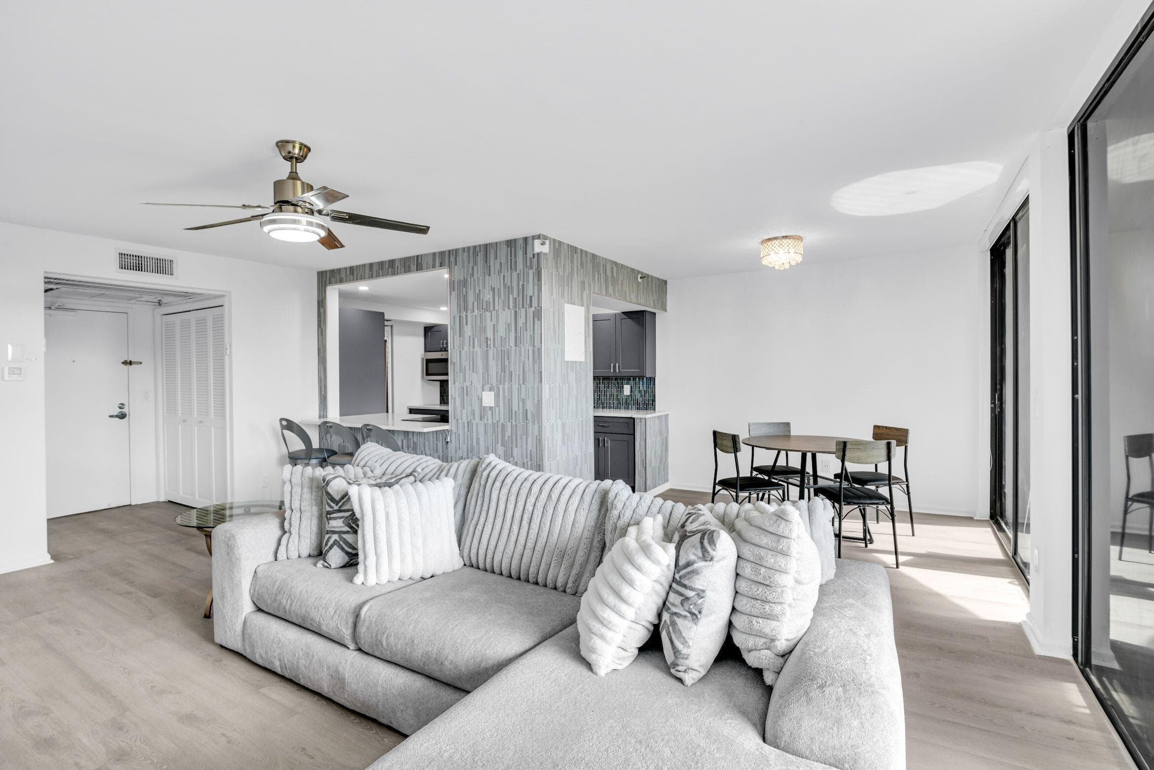 859 Jeffery Street SE 5090, Boca Raton, FL 33487 — photo 13 of 55