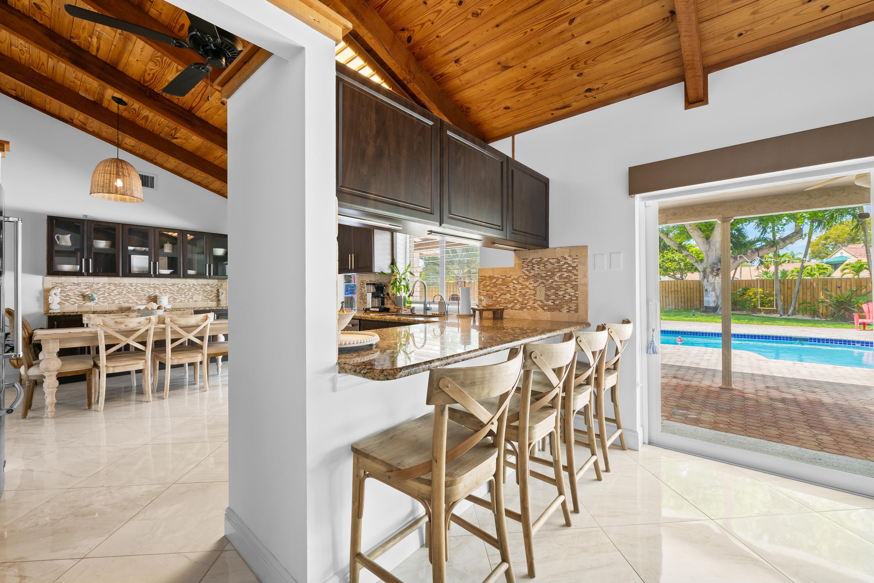 21521 E Hollandaire Dr Drive E, Boca Raton, FL 33433 — photo 10 of 80