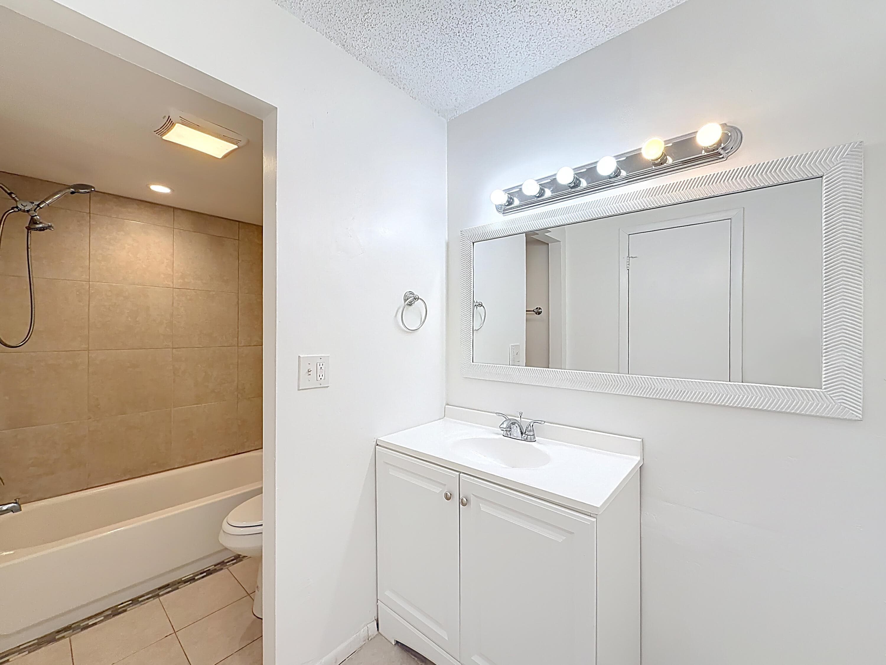 235 Lake Dora Drive 235, West Palm Beach, FL 33411 — photo 14 of 33