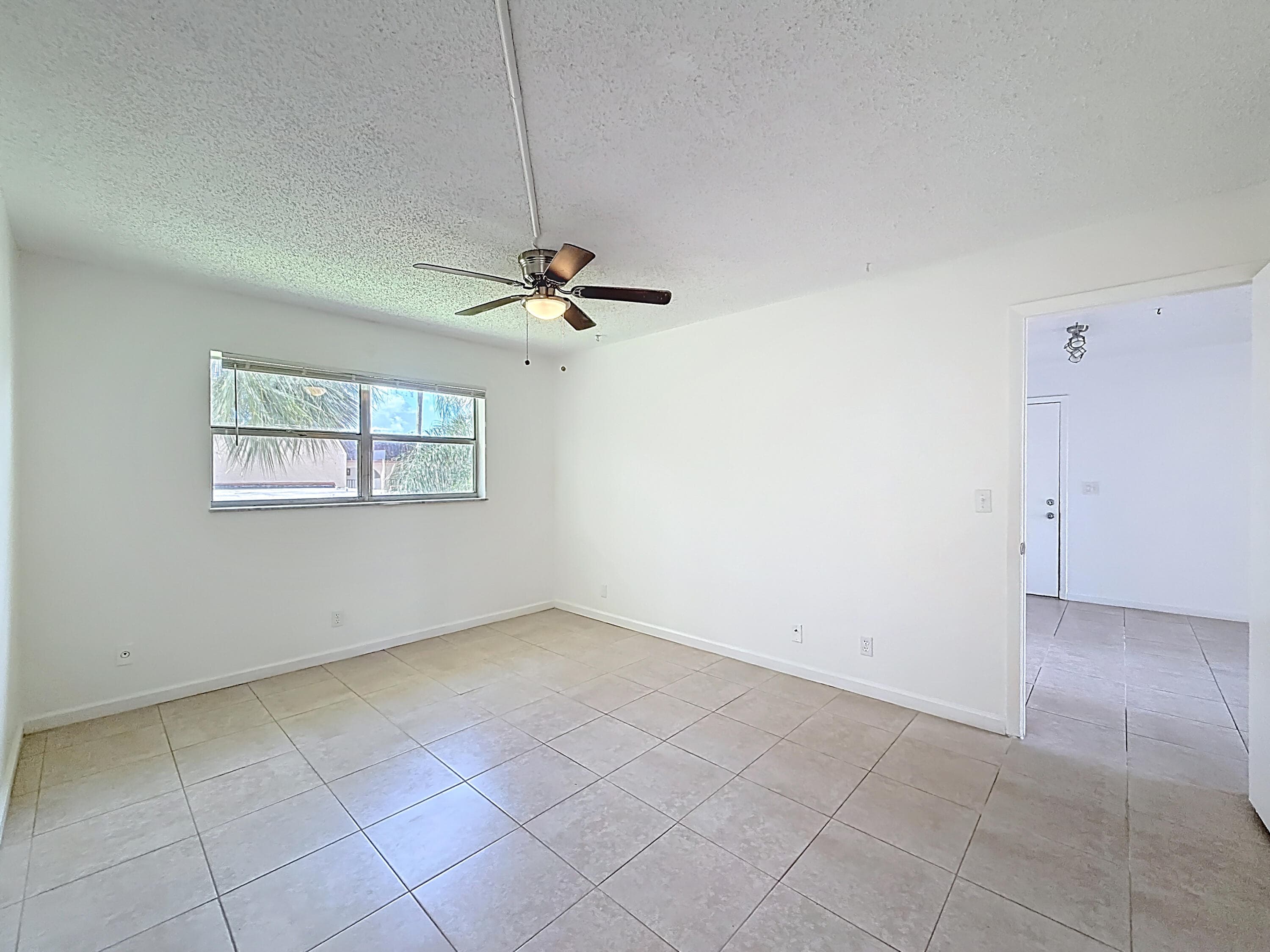 235 Lake Dora Drive 235, West Palm Beach, FL 33411 — photo 9 of 33