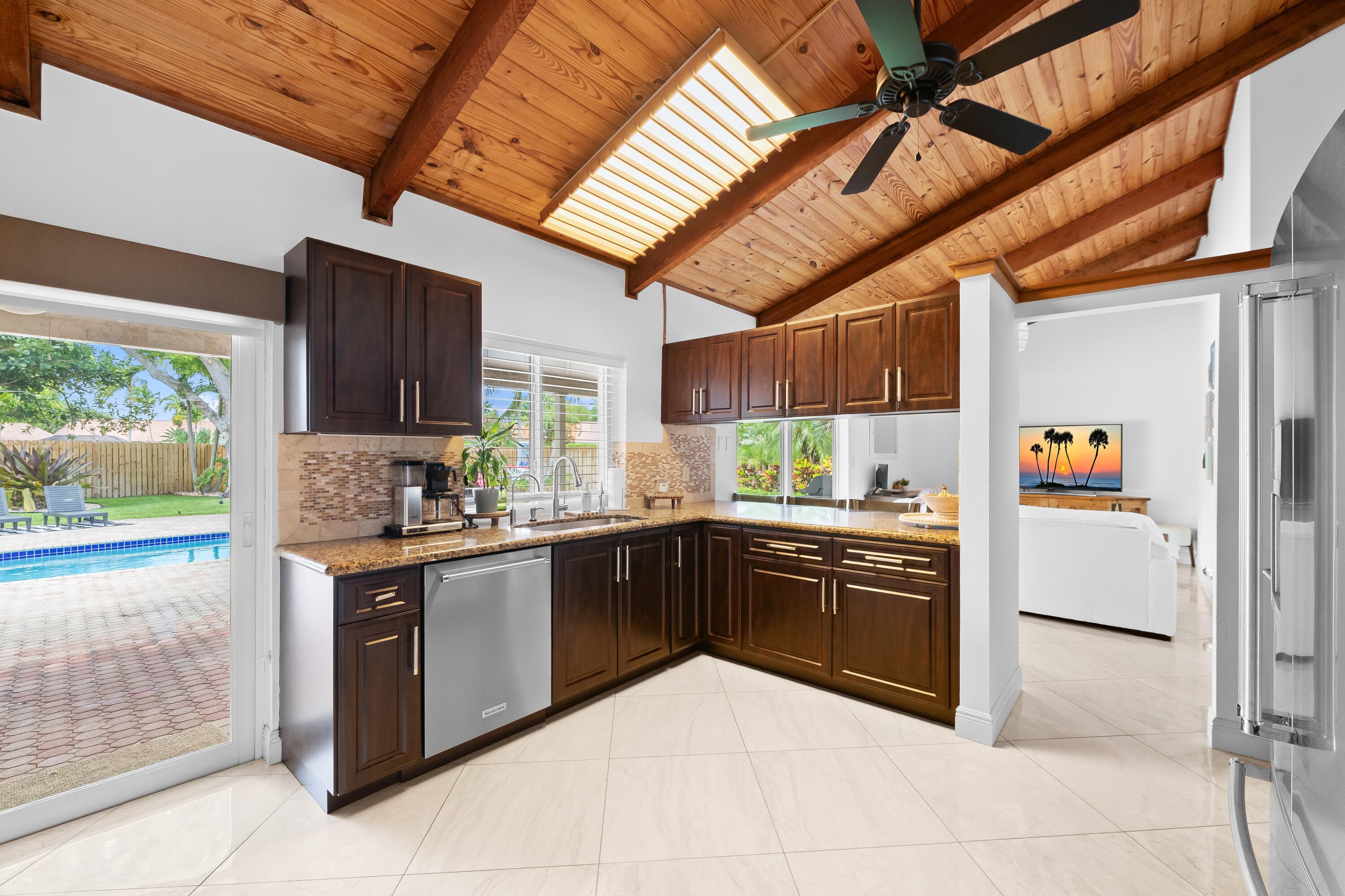 21521 E Hollandaire Dr Drive E, Boca Raton, FL 33433 — photo 7 of 80