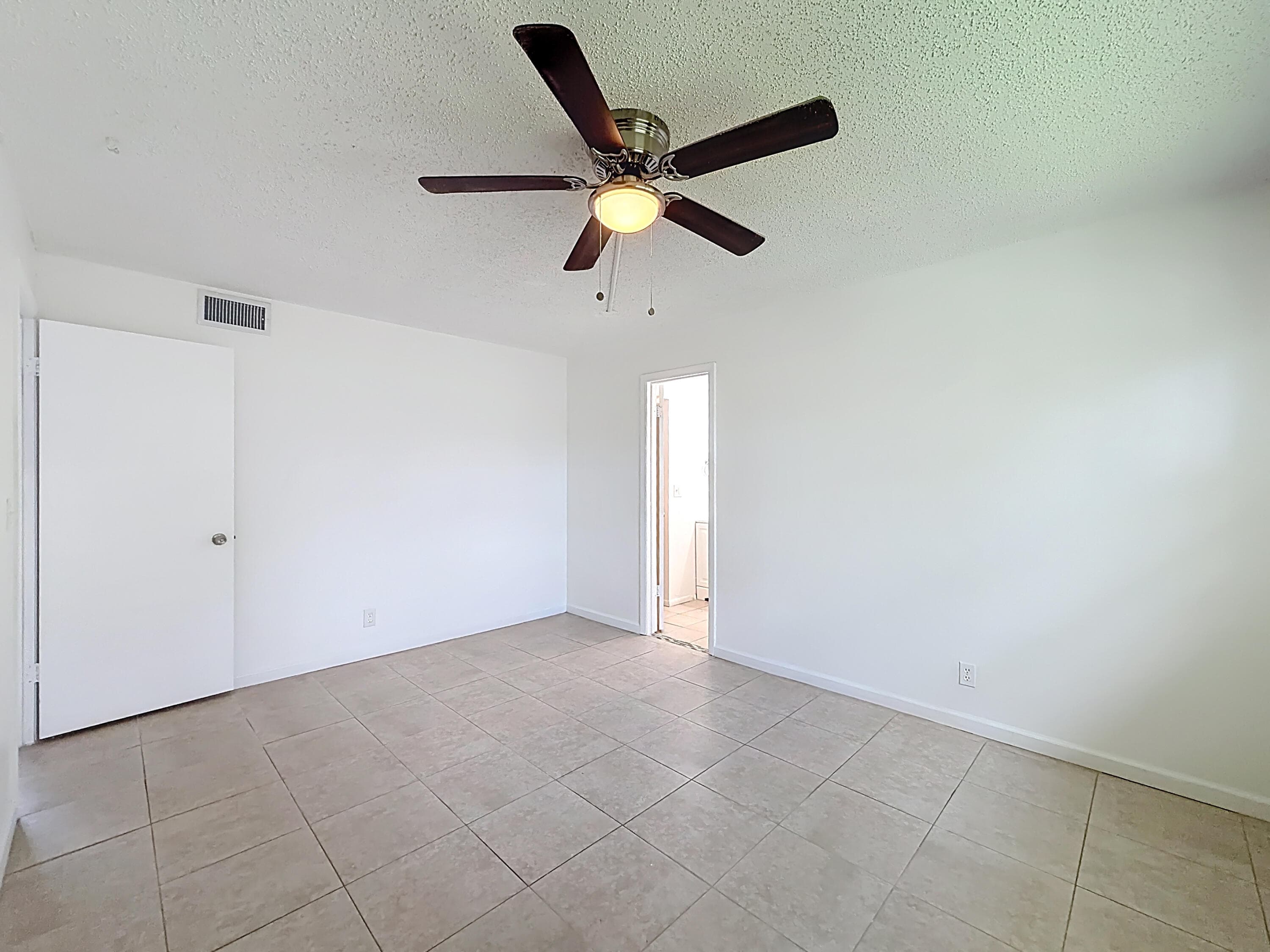 235 Lake Dora Drive 235, West Palm Beach, FL 33411 — photo 13 of 33