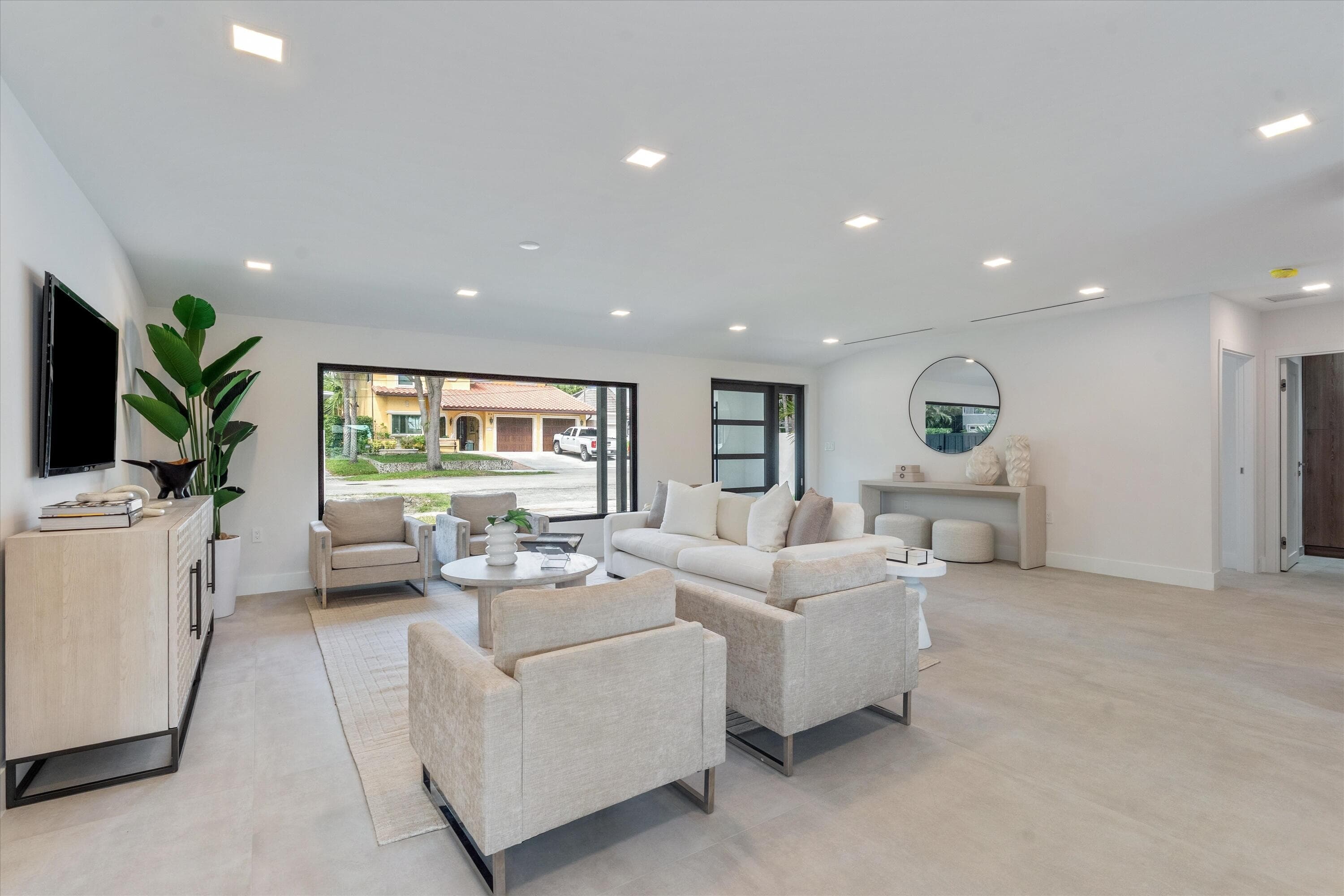 1032 SE 13th Terrace, Fort Lauderdale, FL 33316 — photo 10 of 27