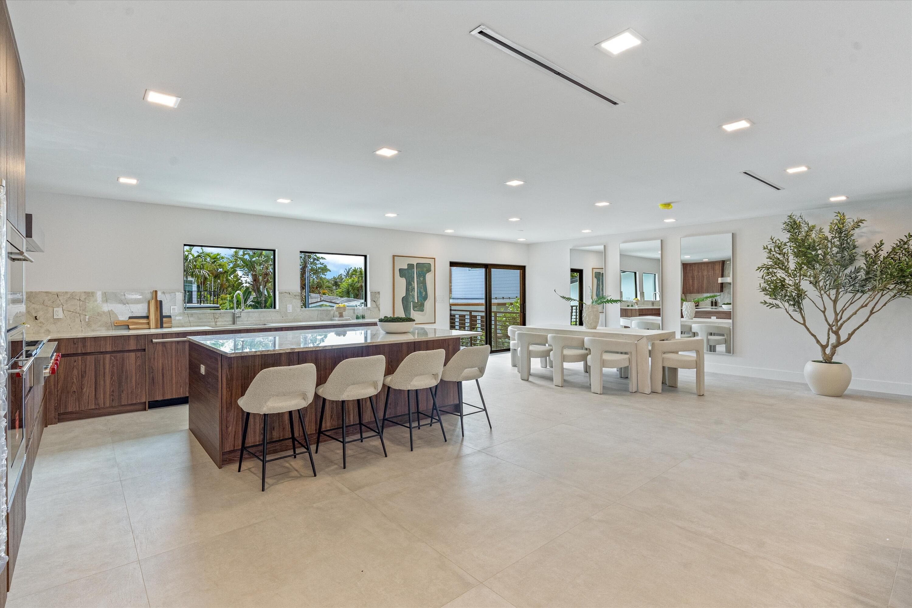 1032 SE 13th Terrace, Fort Lauderdale, FL 33316 — photo 4 of 27