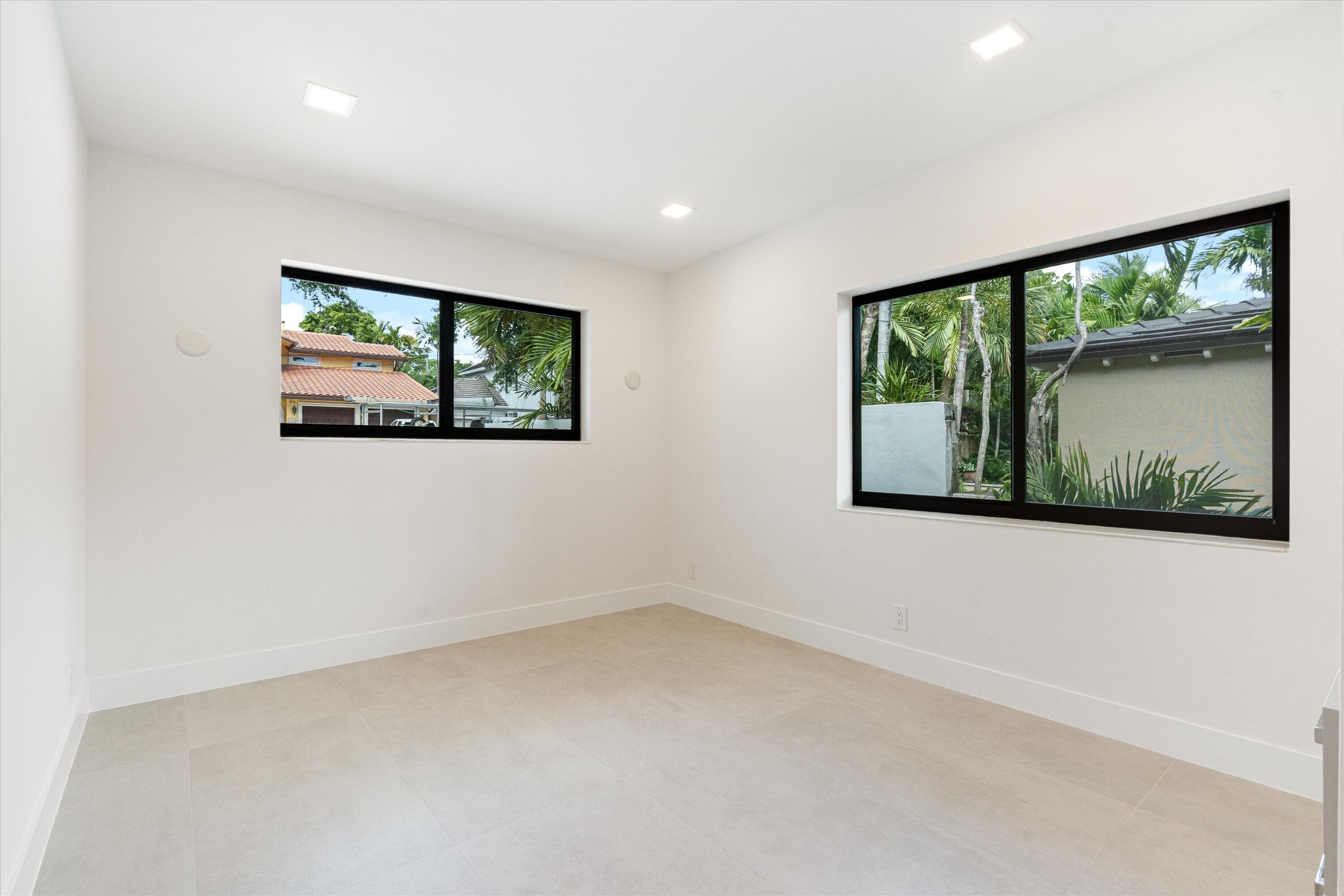 1032 SE 13th Terrace, Fort Lauderdale, FL 33316 — photo 19 of 27