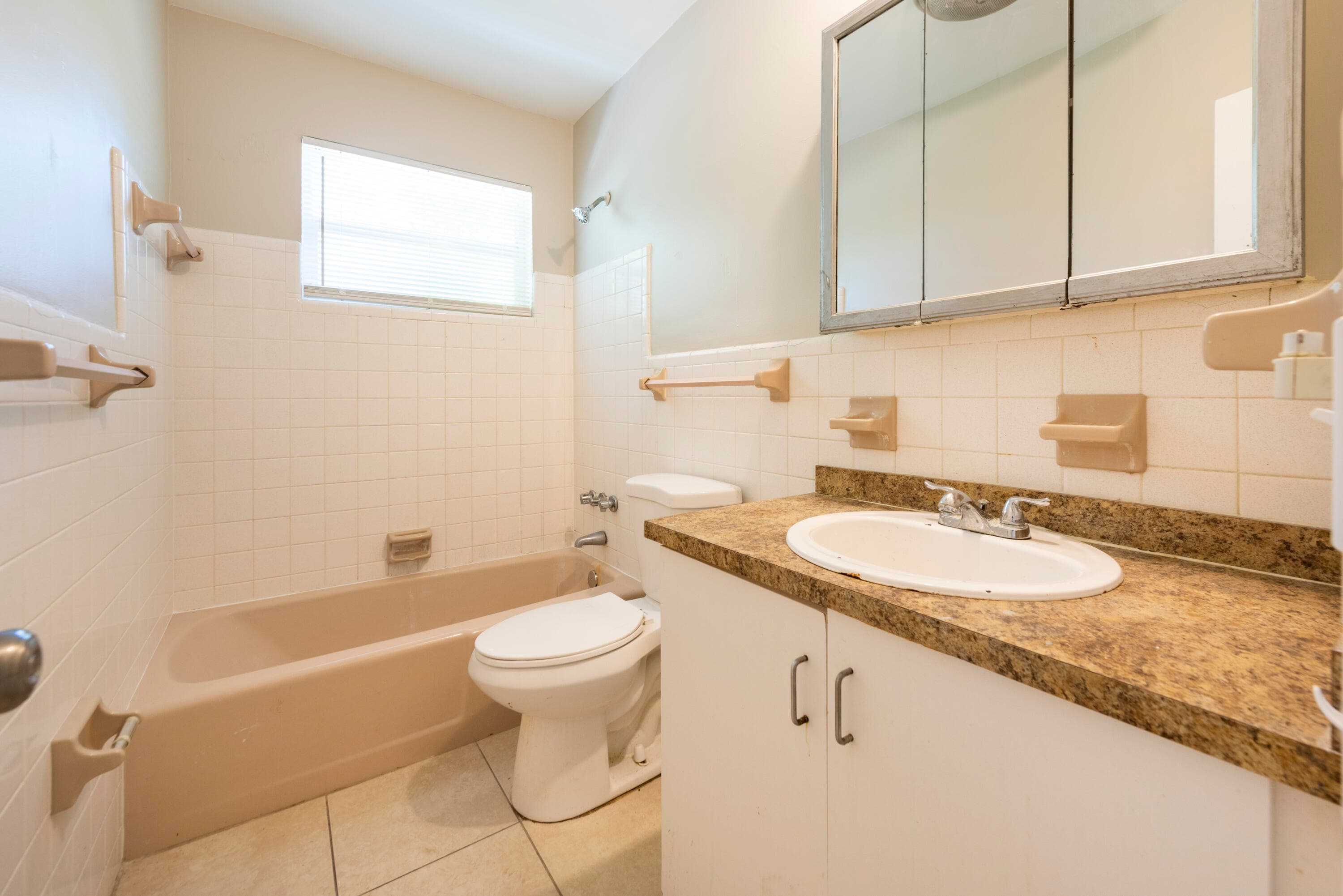 1108 NW 5th Avenue 2, Fort Lauderdale, FL 33311 — photo 11 of 17