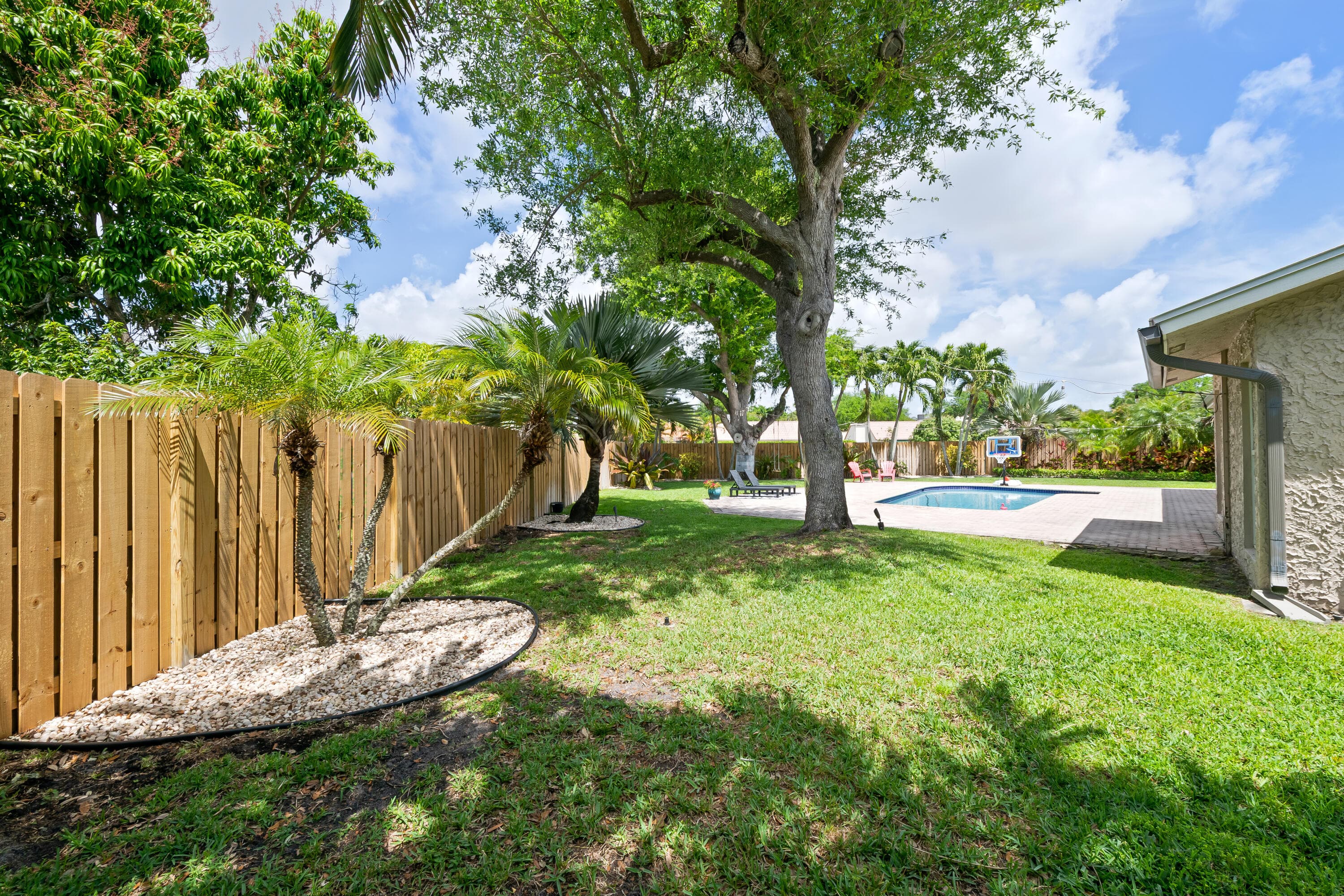 21521 E Hollandaire Dr Drive E, Boca Raton, FL 33433 — photo 37 of 80