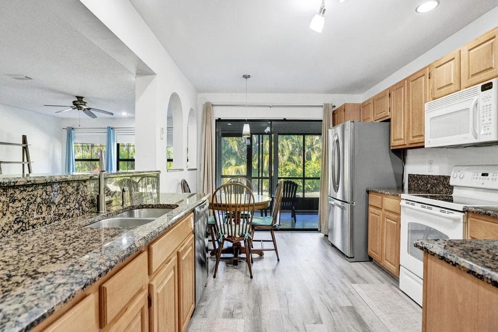 3068 Lucerne Park Drive, Greenacres, FL 33467 — photo 14 of 35