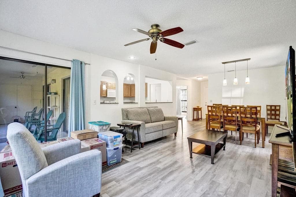3068 Lucerne Park Drive, Greenacres, FL 33467 — photo 9 of 35