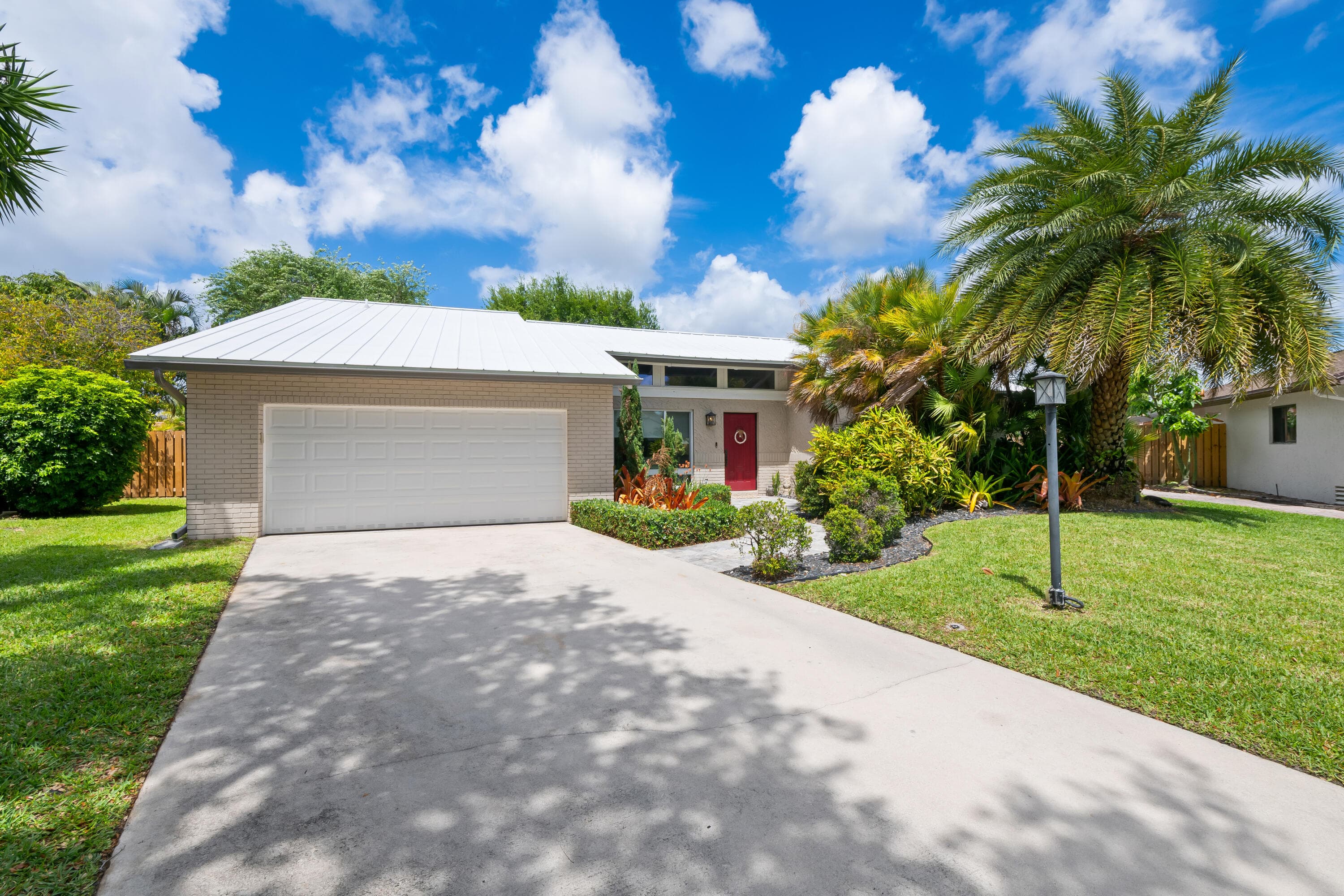 21521 E Hollandaire Dr Drive E, Boca Raton, FL 33433 — photo 43 of 80