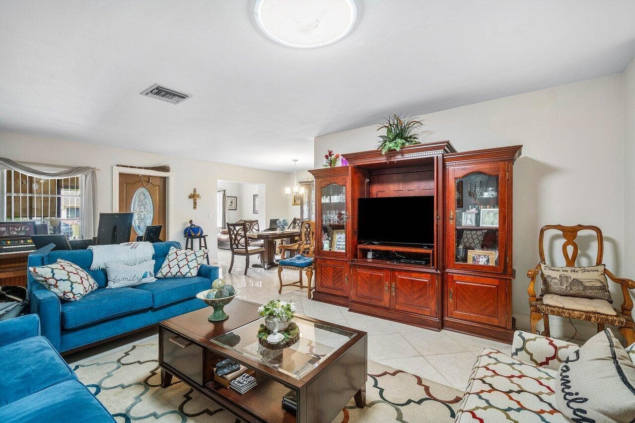 5814 Doris Court, Delray Beach, FL 33484 — photo 6 of 22