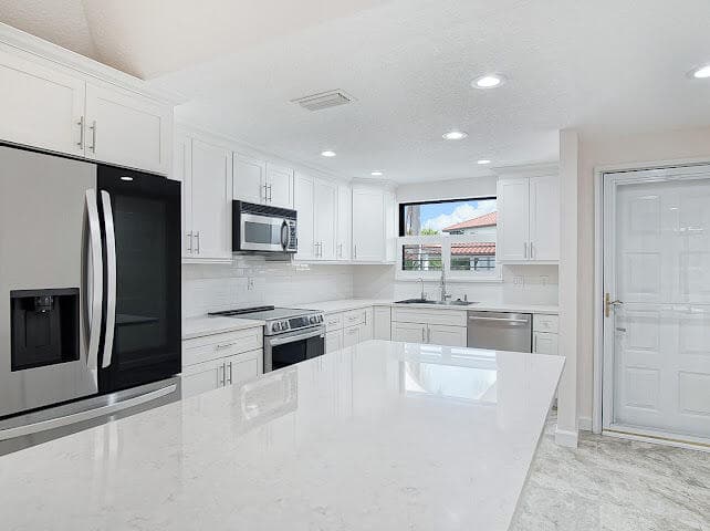 6081 SE Landing Way 6, Stuart, FL 34997 — photo 7 of 37