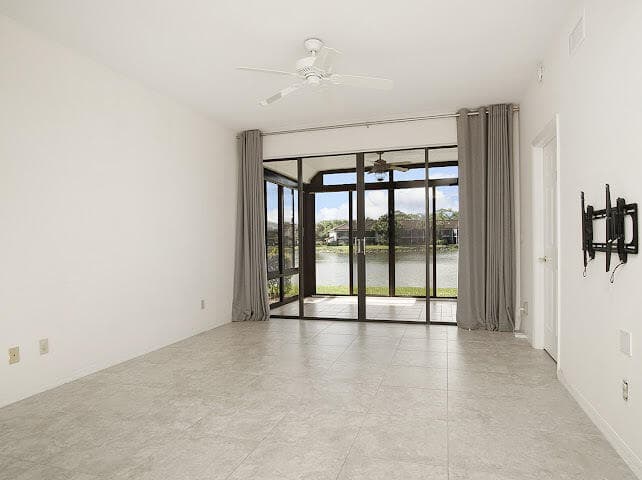 6081 SE Landing Way 6, Stuart, FL 34997 — photo 9 of 37