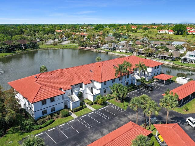 6081 SE Landing Way 6, Stuart, FL 34997 — photo 32 of 37
