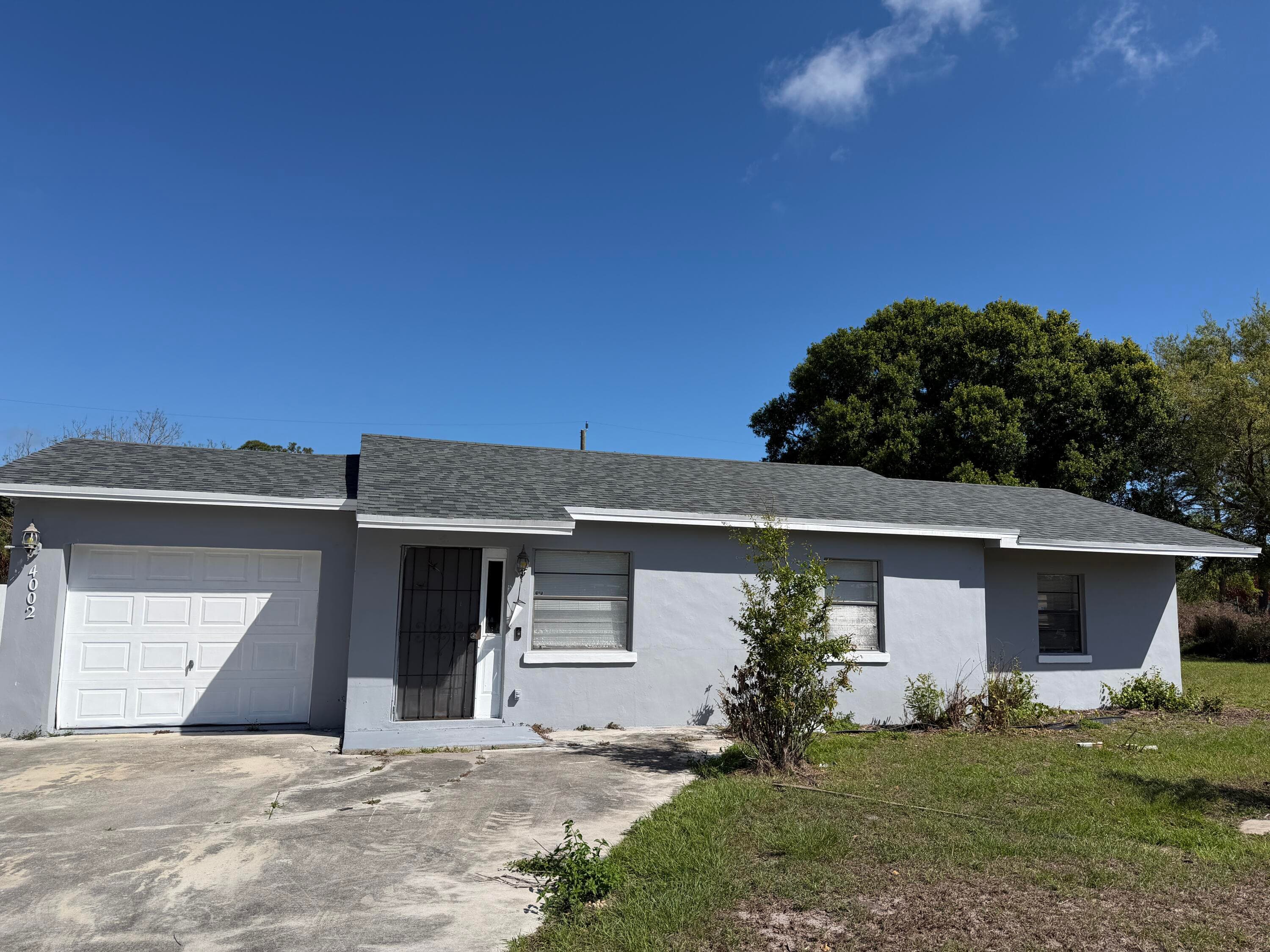 4002 Avenue Q, Fort Pierce, FL 34947 — photo 1 of 14