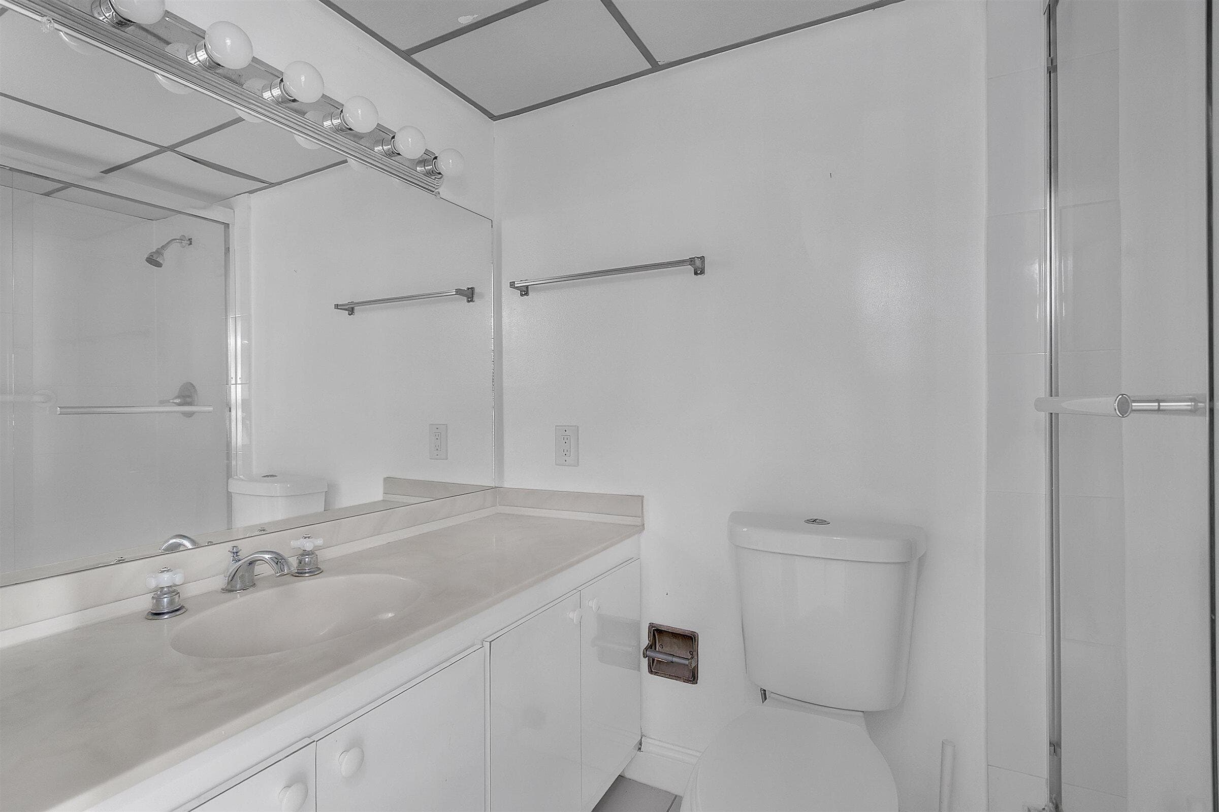 5860 NW 44th Street 111, Lauderhill, FL 33319 — photo 13 of 24