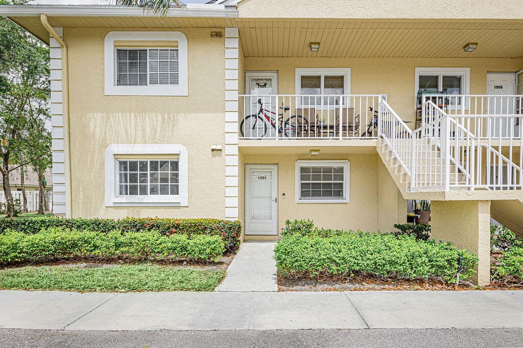 1501 Palm Beach Trace Drive, Royal Palm Beach, FL 33411 — photo 6 of 35